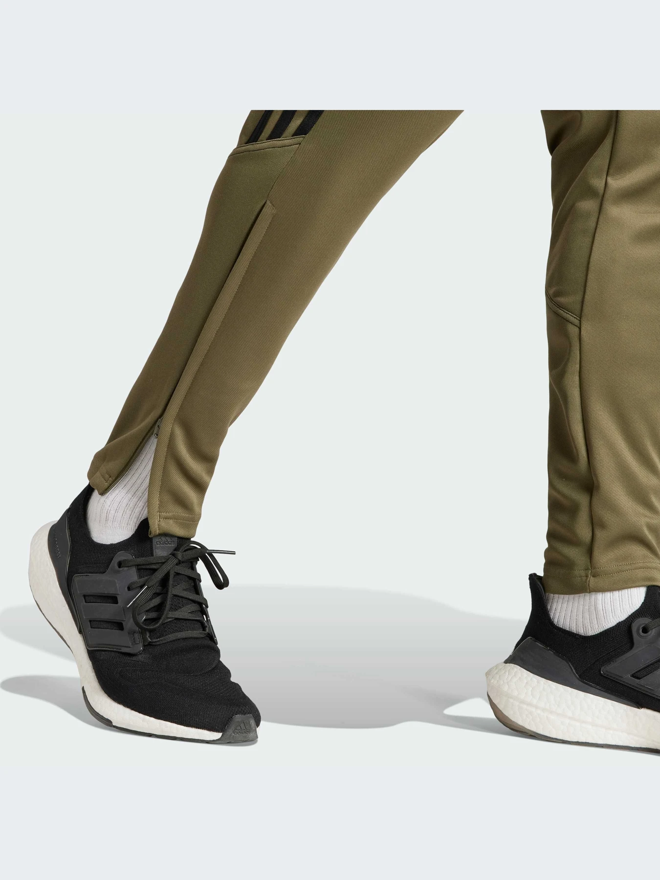Брюки Adidas Tiro модель IN8183-KZ Брюки Adidas Tiro модель IN8183-KZ Фото