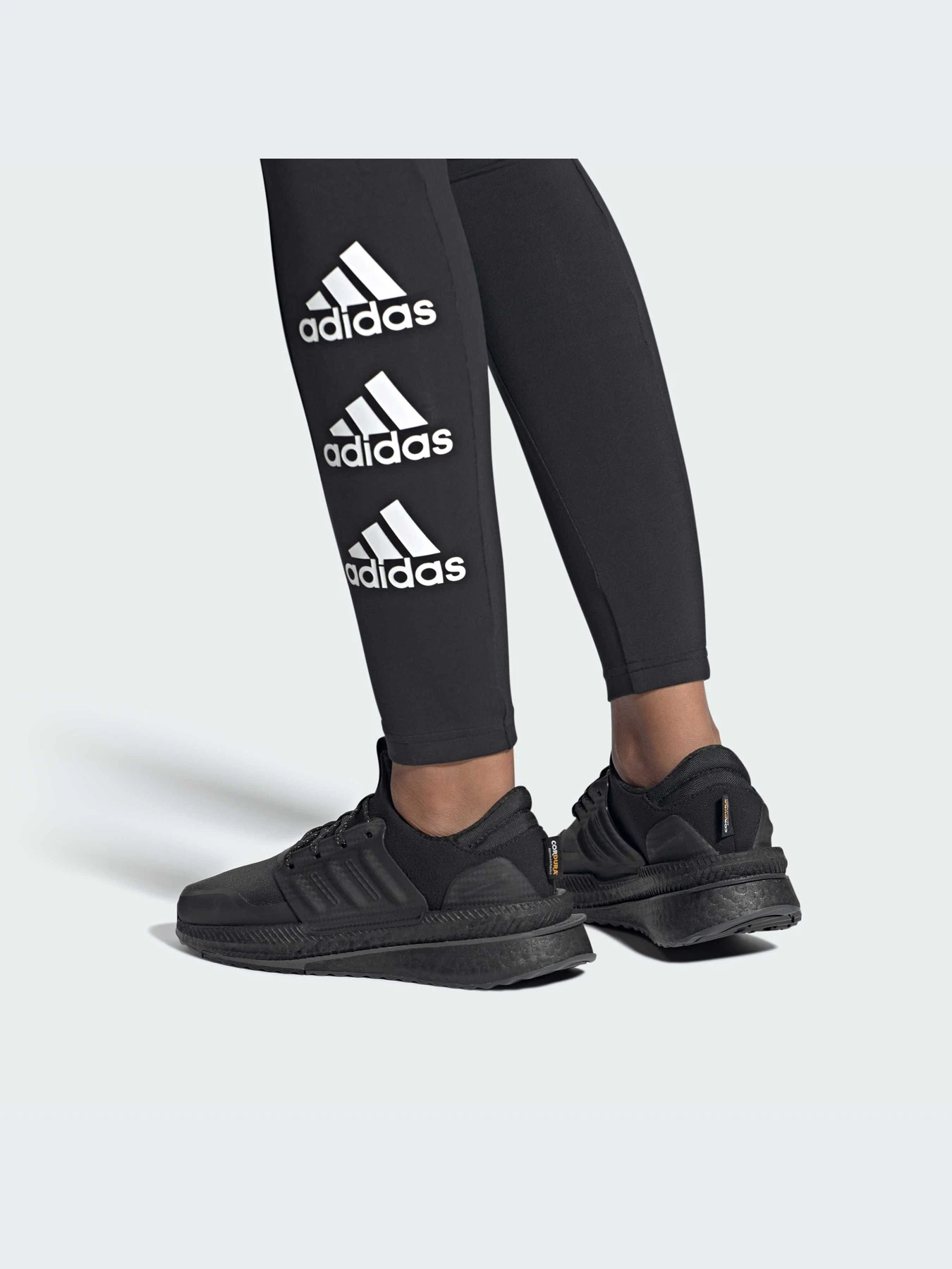 Кроссовки Adidas модель ID9585-KZ Кроссовки Adidas модель ID9585-KZ Фото