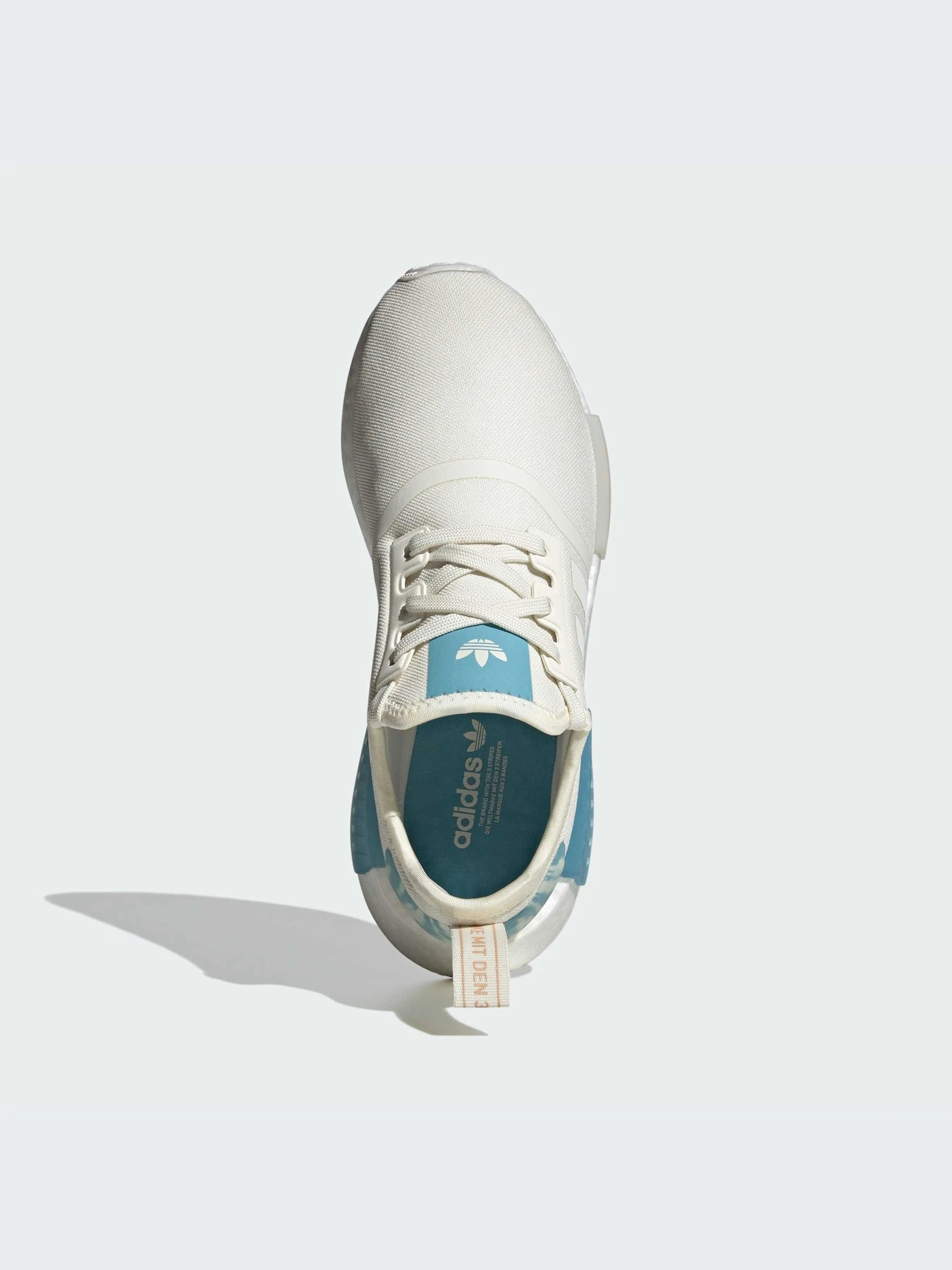 Кроссовки Adidas NMD модель IE9612-KZ Кроссовки Adidas NMD модель IE9612-KZ Фото