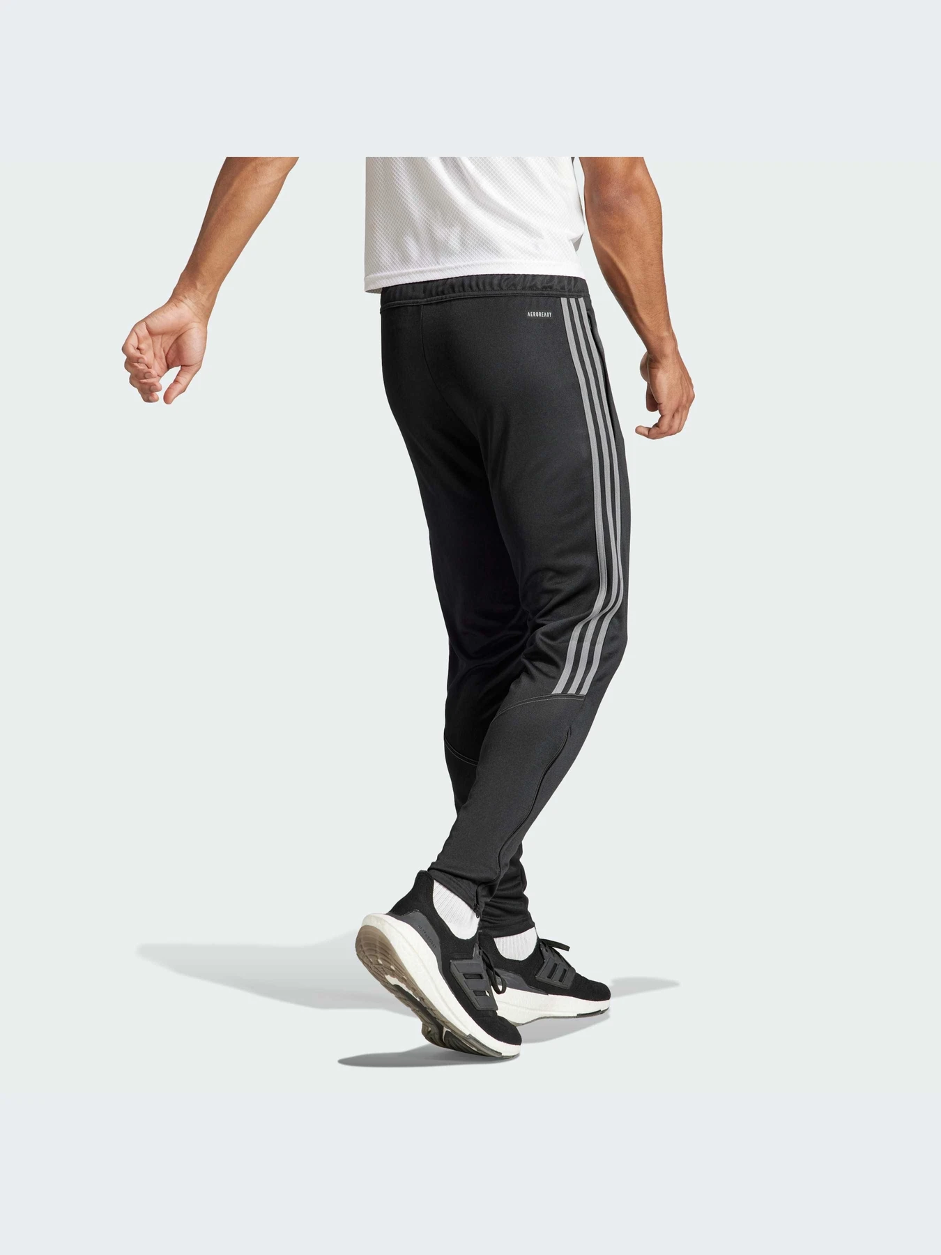Брюки Adidas Tiro модель IN8186-KZ Брюки Adidas Tiro модель IN8186-KZ Фото