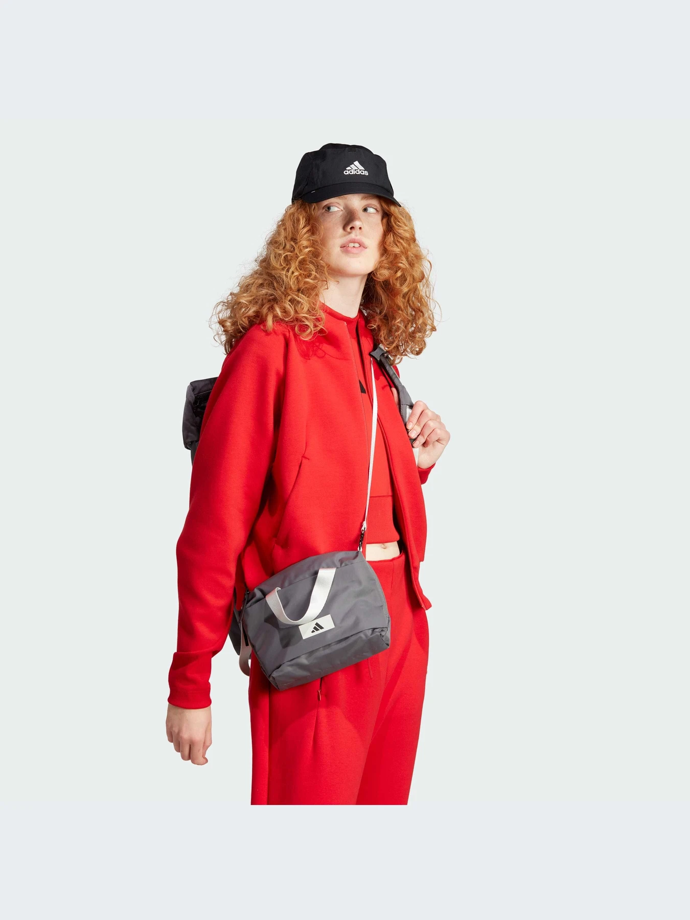 Худи и свитшоты Adidas ZNE модель IN5130-KZ Худи и свитшоты Adidas ZNE модель IN5130-KZ Фото