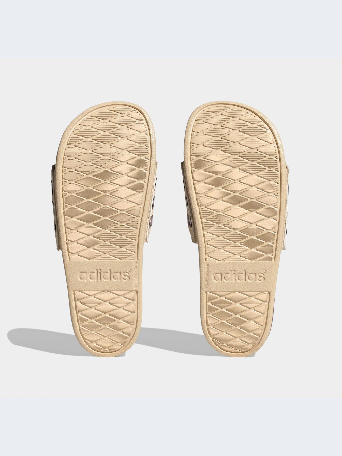 Шлёпанцы Adidas модель H03621-KZ Шлёпанцы Adidas модель H03621-KZ Фото
