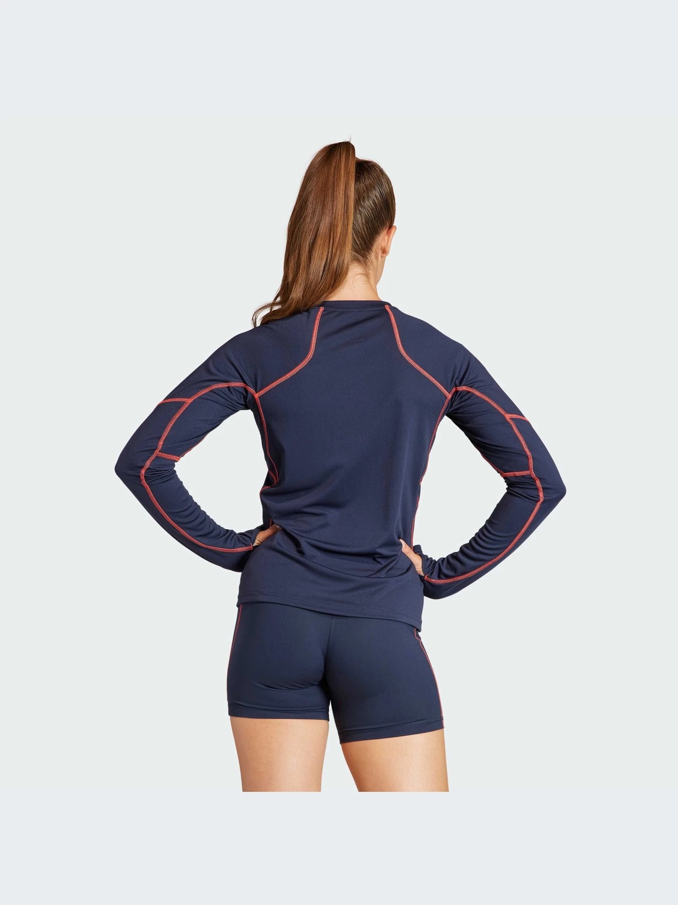Худи и свитшоты Adidas модель IK6548-KZ Худи и свитшоты Adidas модель IK6548-KZ Фото