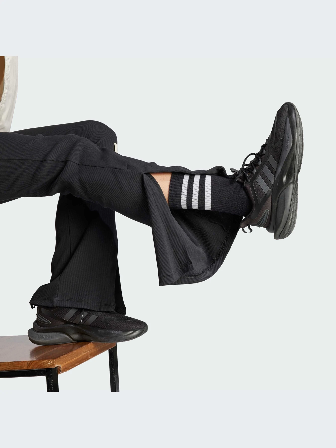Брюки Adidas модель IJ8454-KZ Брюки Adidas модель IJ8454-KZ Фото
