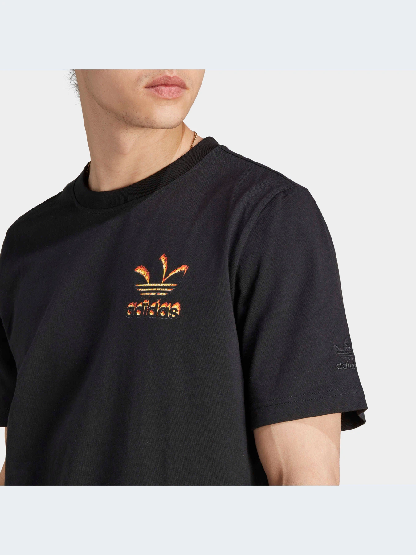 Футболки и поло Adidas Graphics модель IL5199-KZ Футболки и поло Adidas Graphics модель IL5199-KZ Фото
