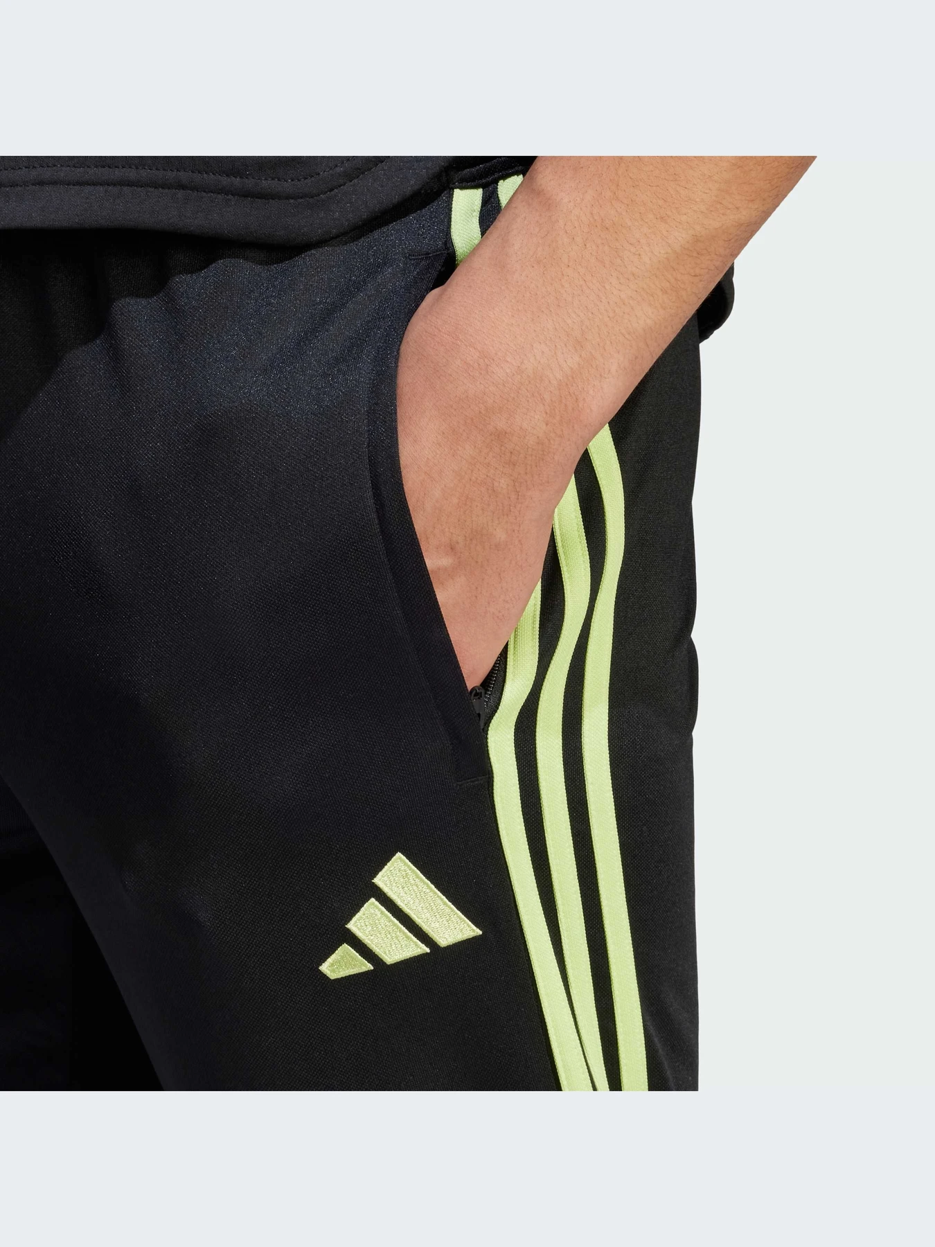 Брюки Adidas Tiro модель IL9547-KZ Брюки Adidas Tiro модель IL9547-KZ Фото