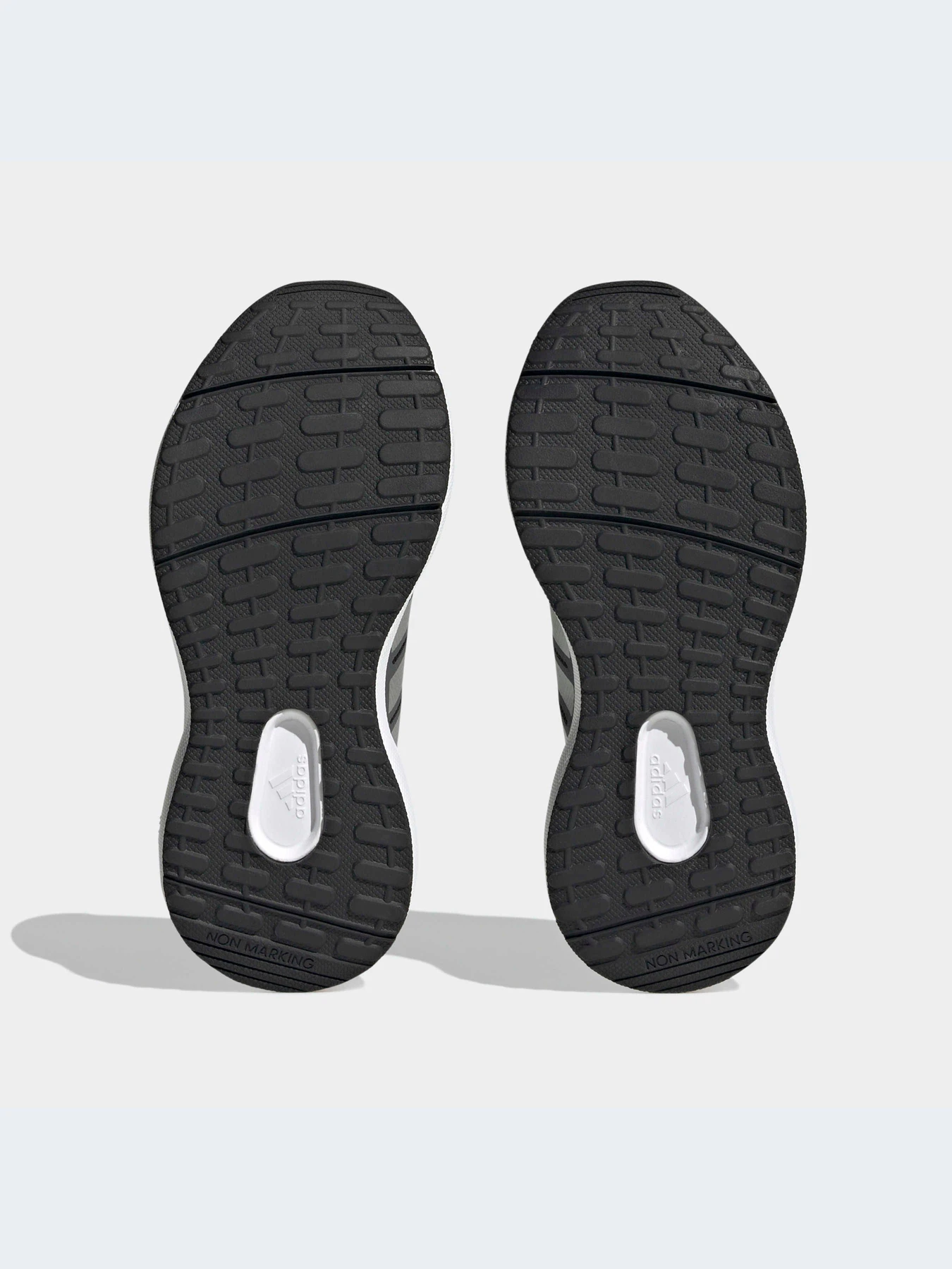 Кроссовки Adidas модель HP5448-KZ Кроссовки Adidas модель HP5448-KZ Фото