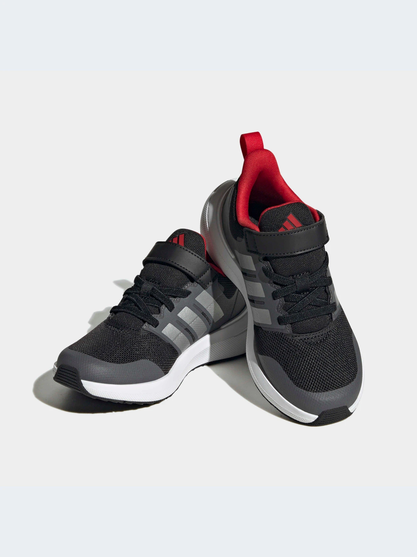Кроссовки Adidas модель HP5448-KZ Кроссовки Adidas модель HP5448-KZ Фото