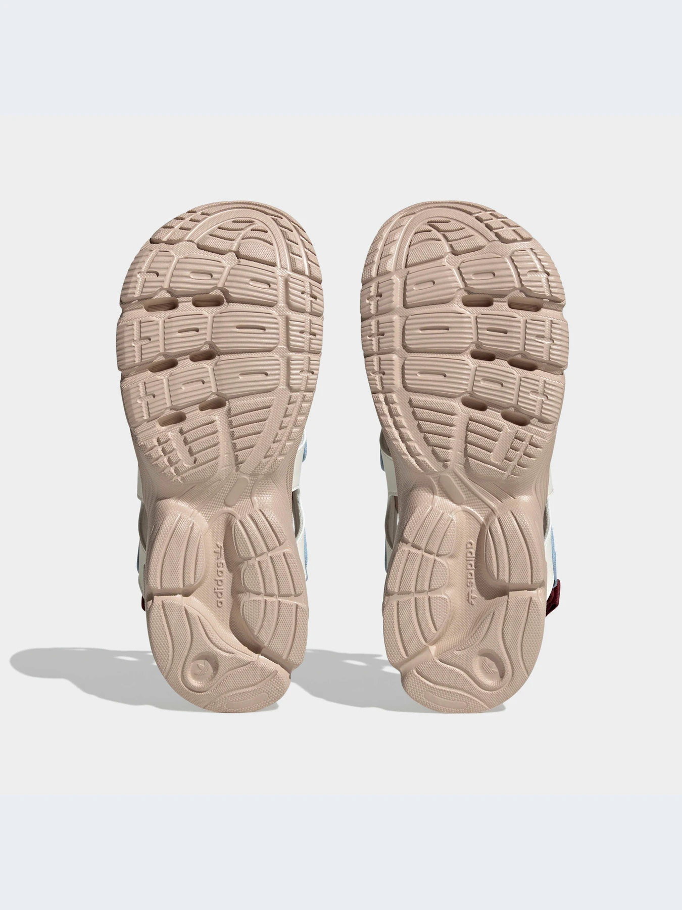Сандалии Adidas модель HP9571-KZ Сандалии Adidas модель HP9571-KZ Фото