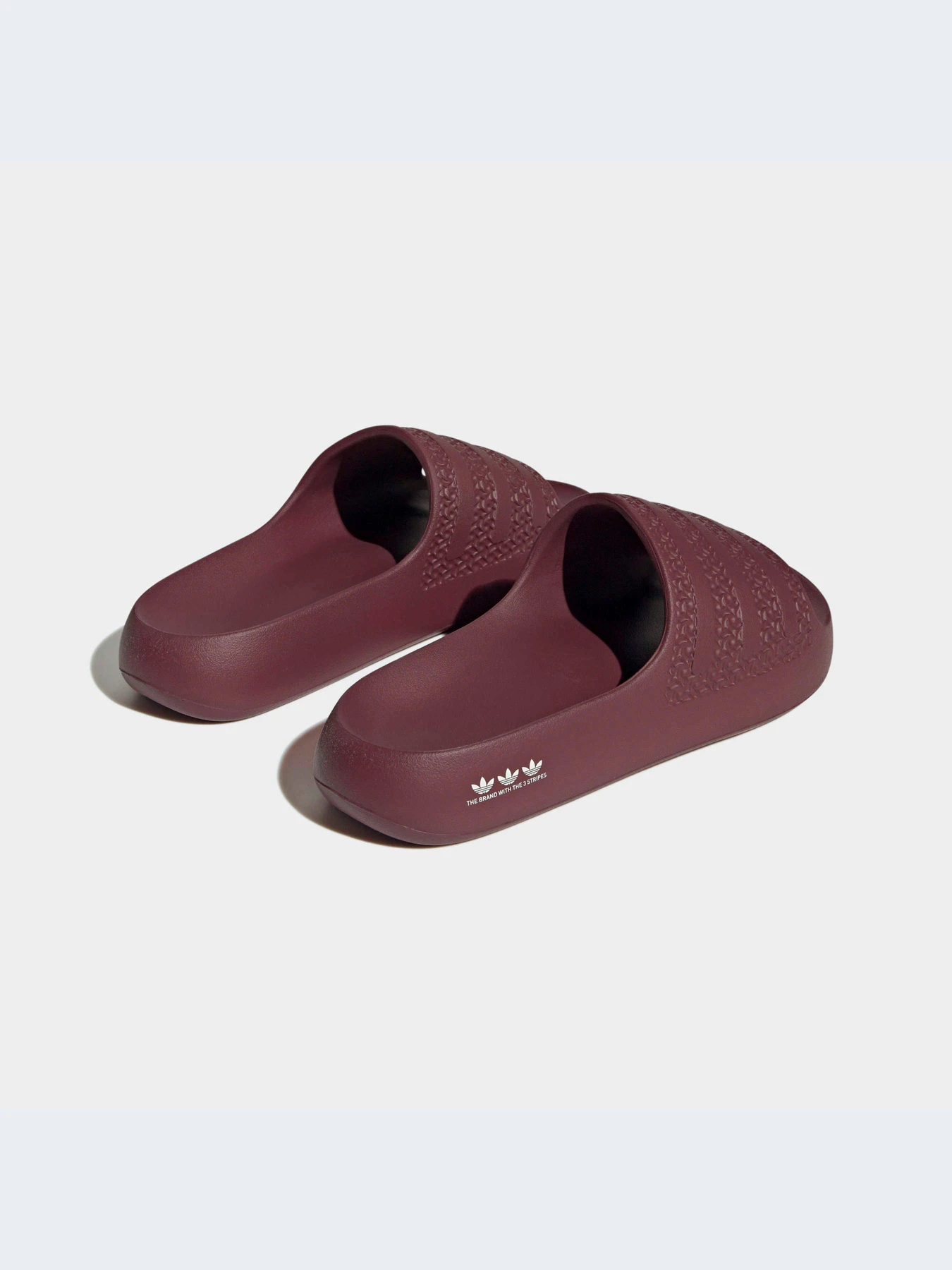 Шлёпанцы Adidas Adilette модель HP9573-KZ Шлёпанцы Adidas Adilette модель HP9573-KZ Фото