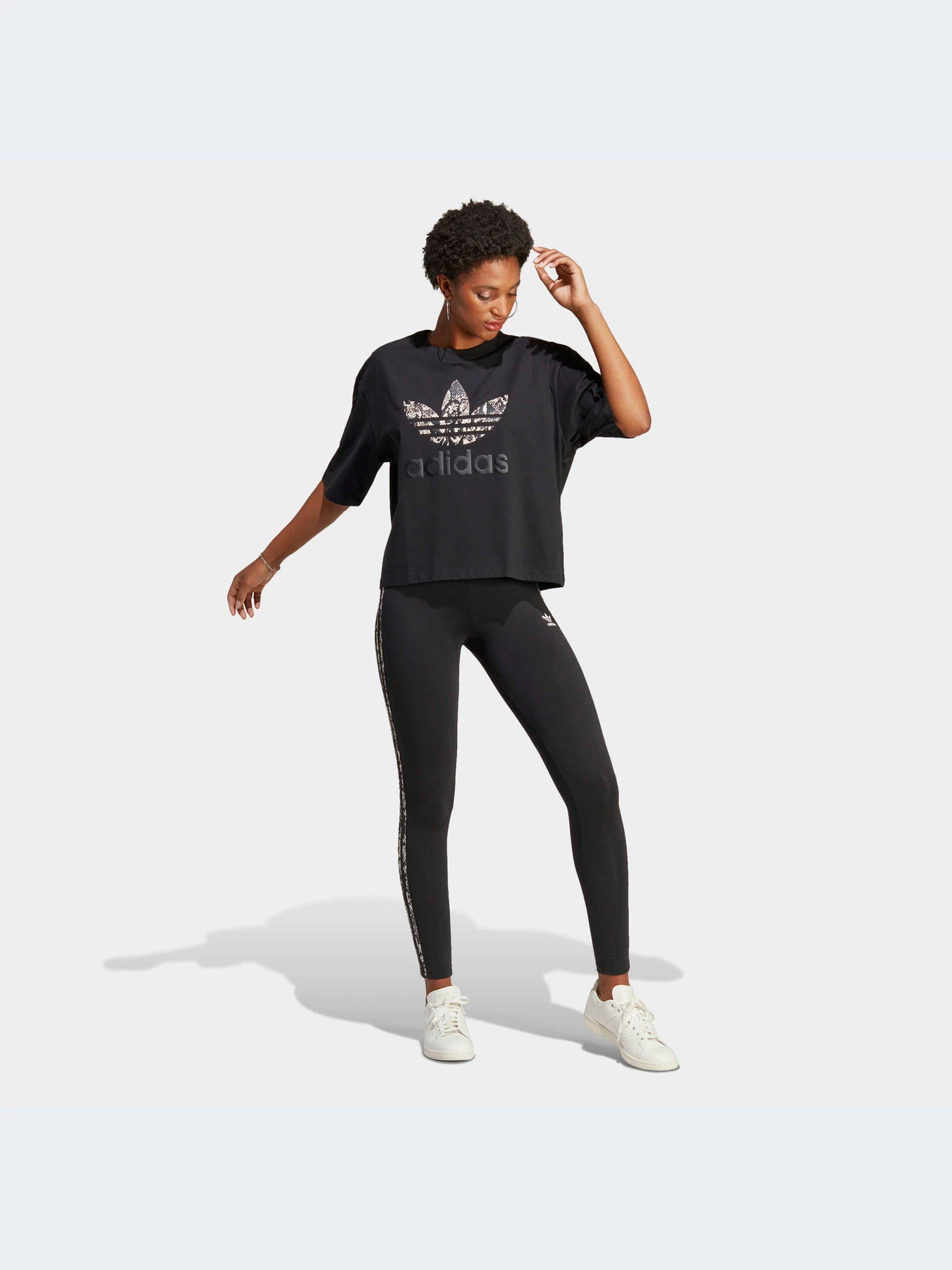 Спортивная одежда Adidas модель IC6065-KZ Спортивная одежда Adidas модель IC6065-KZ Фото
