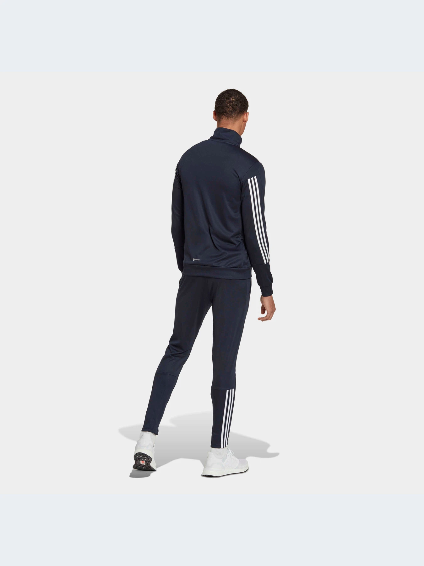 Костюмы Adidas модель HK4467-KZ Костюмы Adidas модель HK4467-KZ Фото