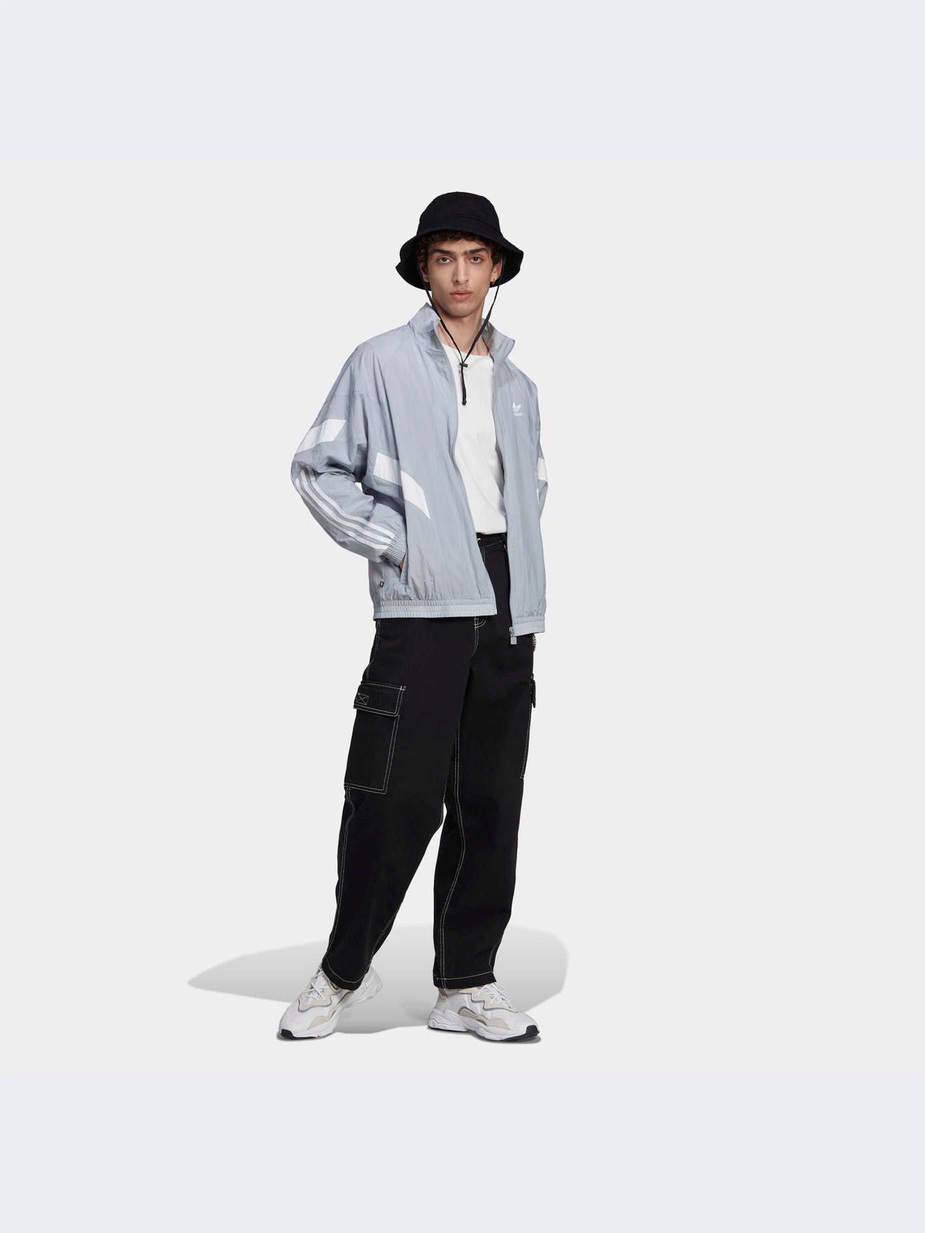 Худи и свитшоты Adidas модель HK7320-KZ Худи и свитшоты Adidas модель HK7320-KZ Фото