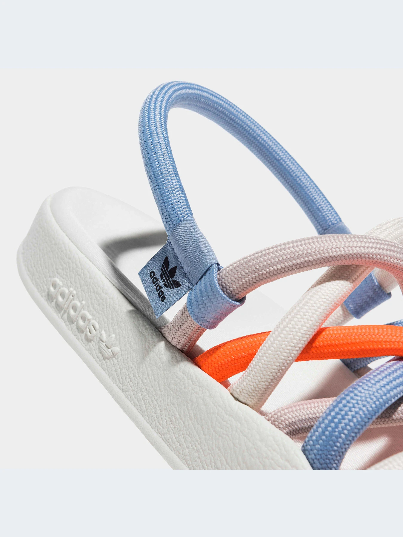 Шлёпанцы Adidas Adilette модель HQ4487-KZ Шлёпанцы Adidas Adilette модель HQ4487-KZ Фото