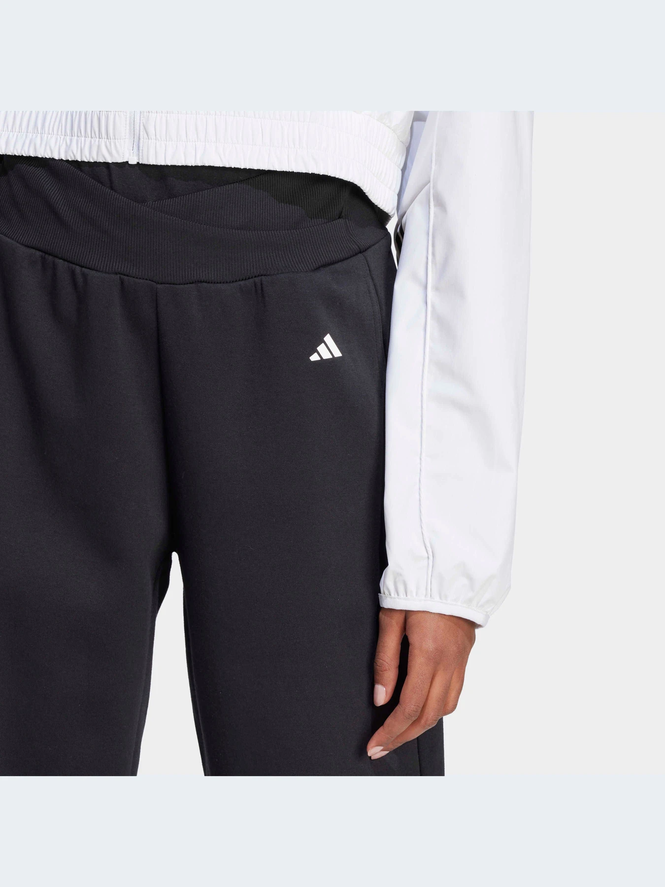 Брюки Adidas модель HY9238-KZ Брюки Adidas модель HY9238-KZ Фото