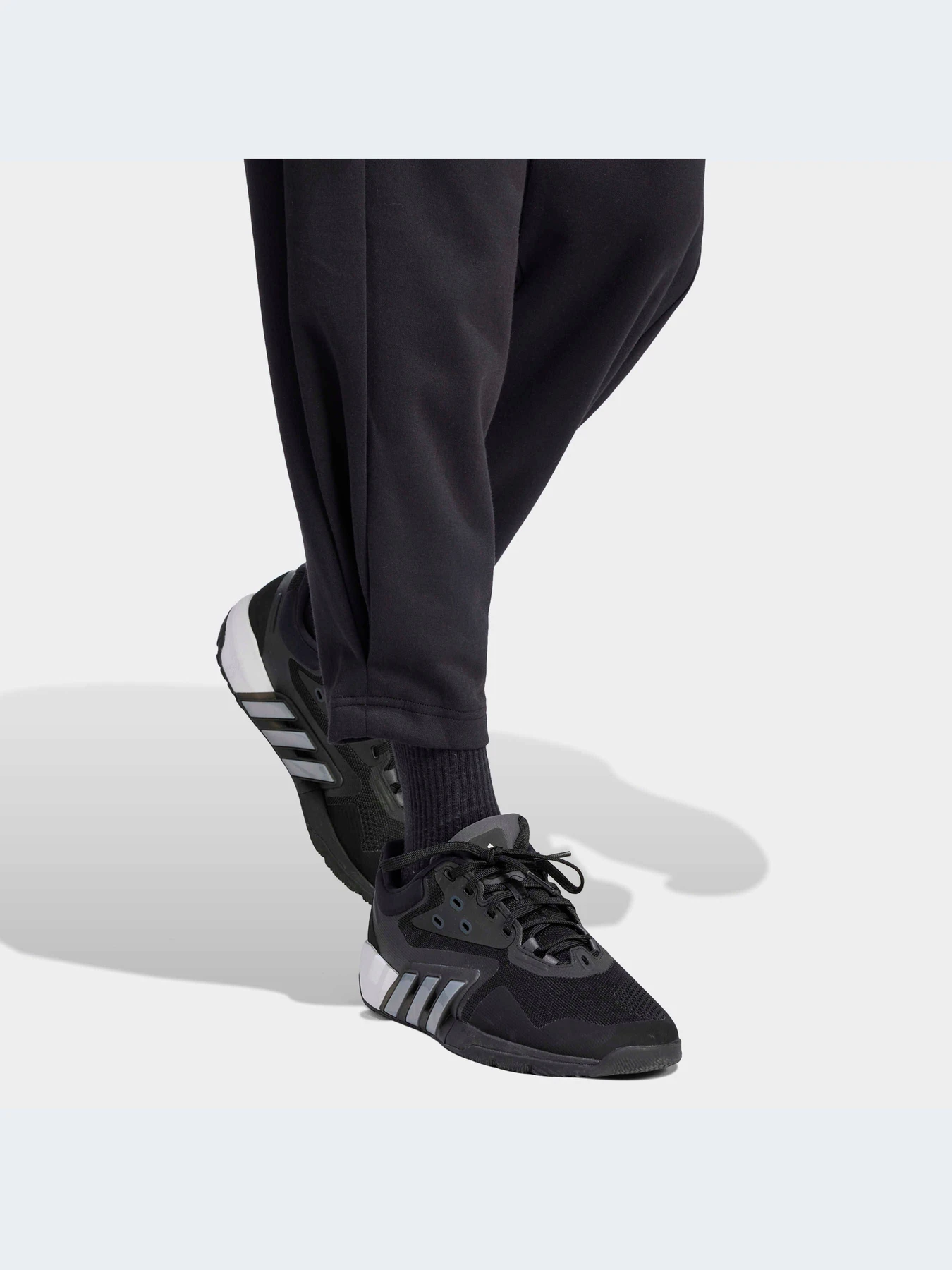 Брюки Adidas модель HY9238-KZ Брюки Adidas модель HY9238-KZ Фото