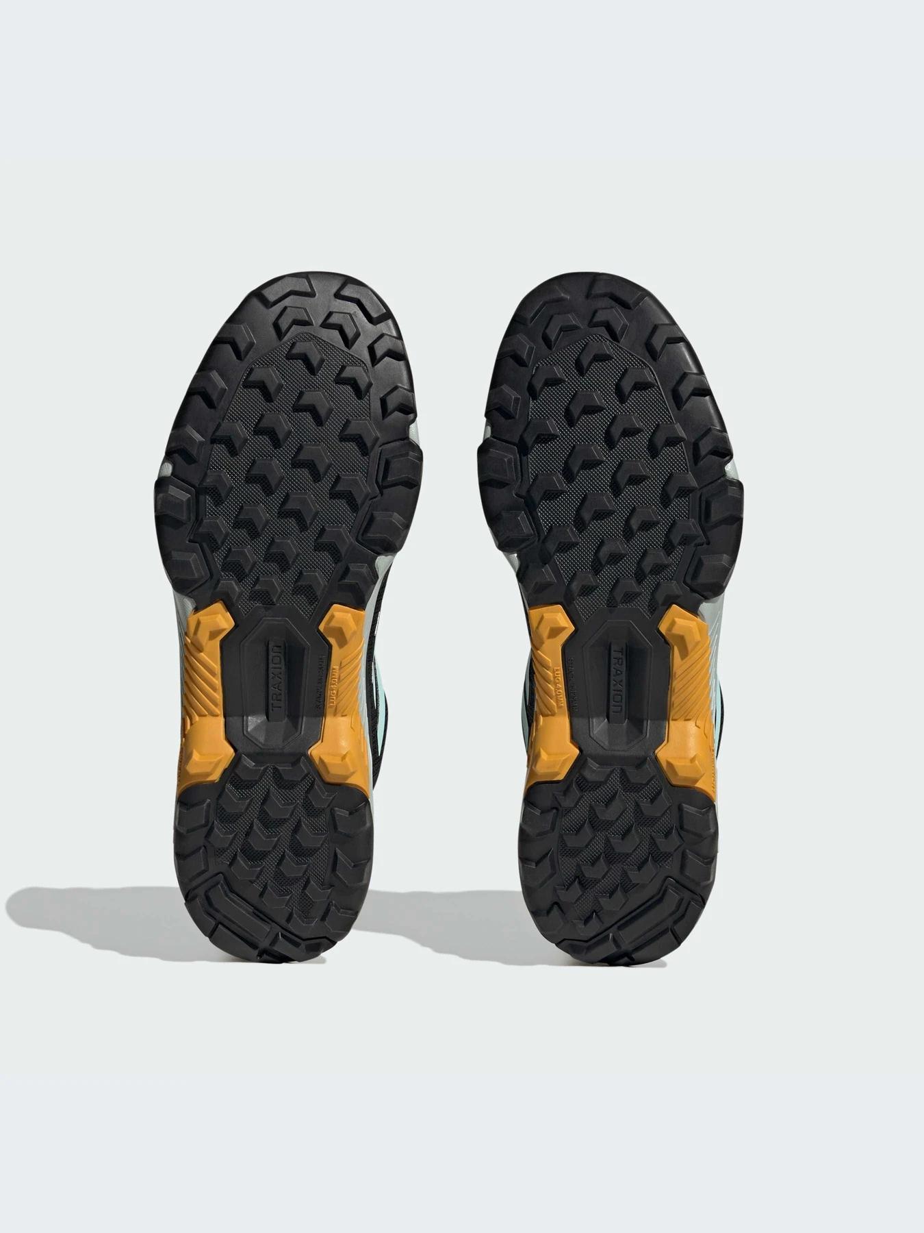 Ботинки и сапоги Adidas модель IF4912-KZ Ботинки и сапоги Adidas модель IF4912-KZ Фото