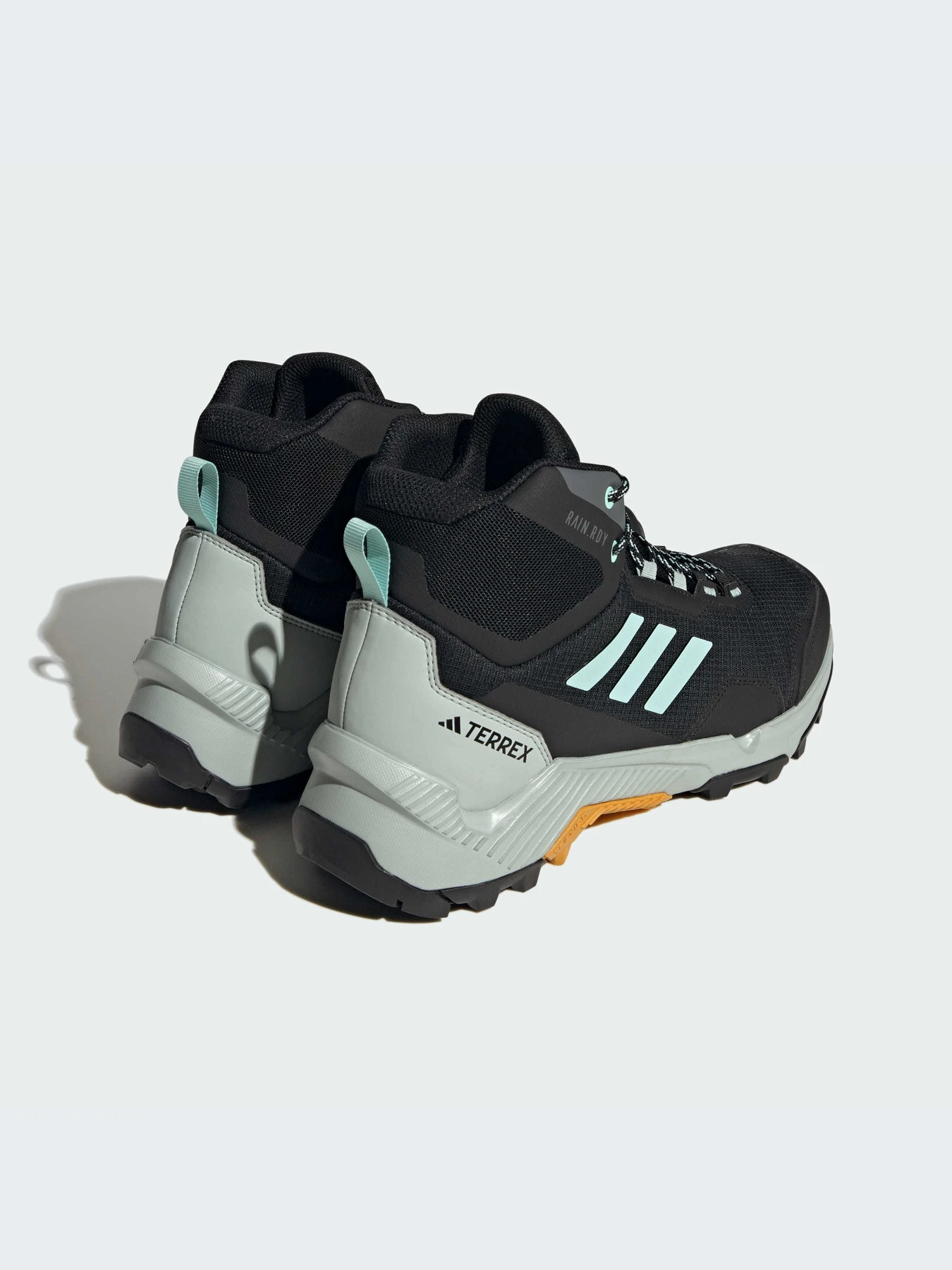 Ботинки и сапоги Adidas модель IF4912-KZ Ботинки и сапоги Adidas модель IF4912-KZ Фото