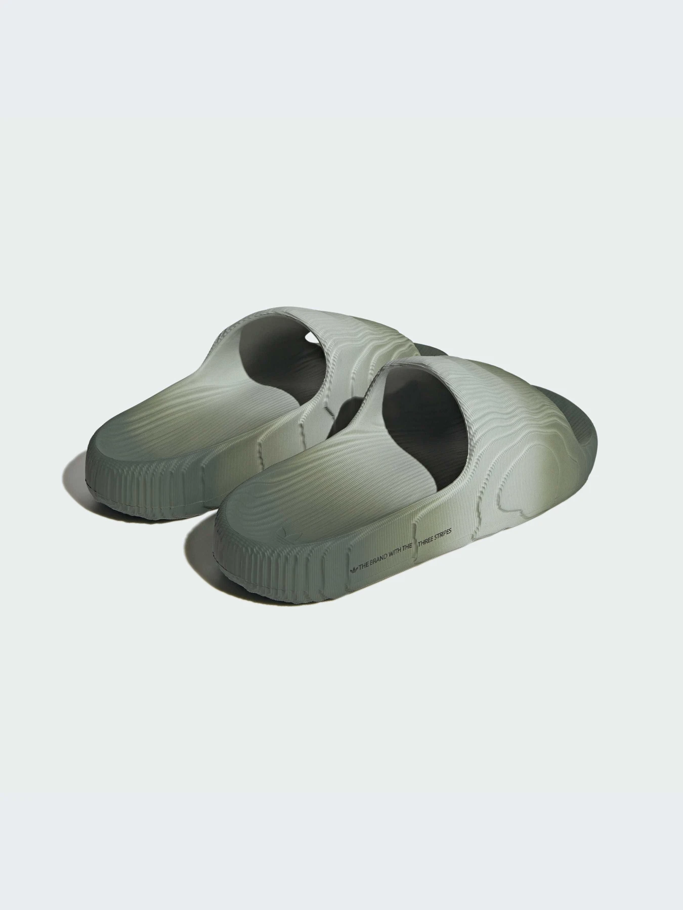 Шлёпанцы Adidas Adilette модель IG7494-KZ Шлёпанцы Adidas Adilette модель IG7494-KZ Фото