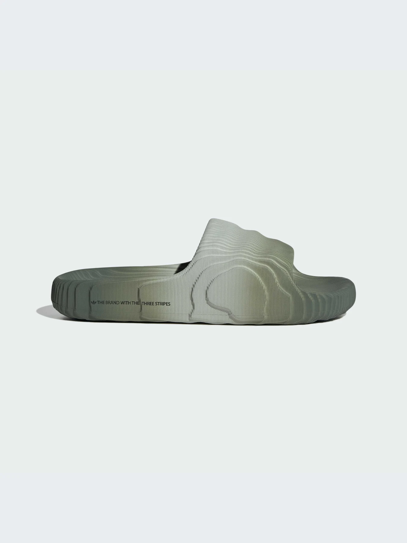 Шлёпанцы Adidas Adilette модель IG7494-KZ Шлёпанцы Adidas Adilette модель IG7494-KZ Фото