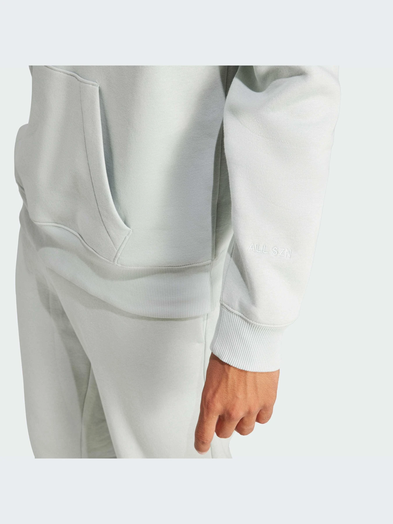 Худи и свитшоты Adidas модель IJ9427-KZ Худи и свитшоты Adidas модель IJ9427-KZ Фото
