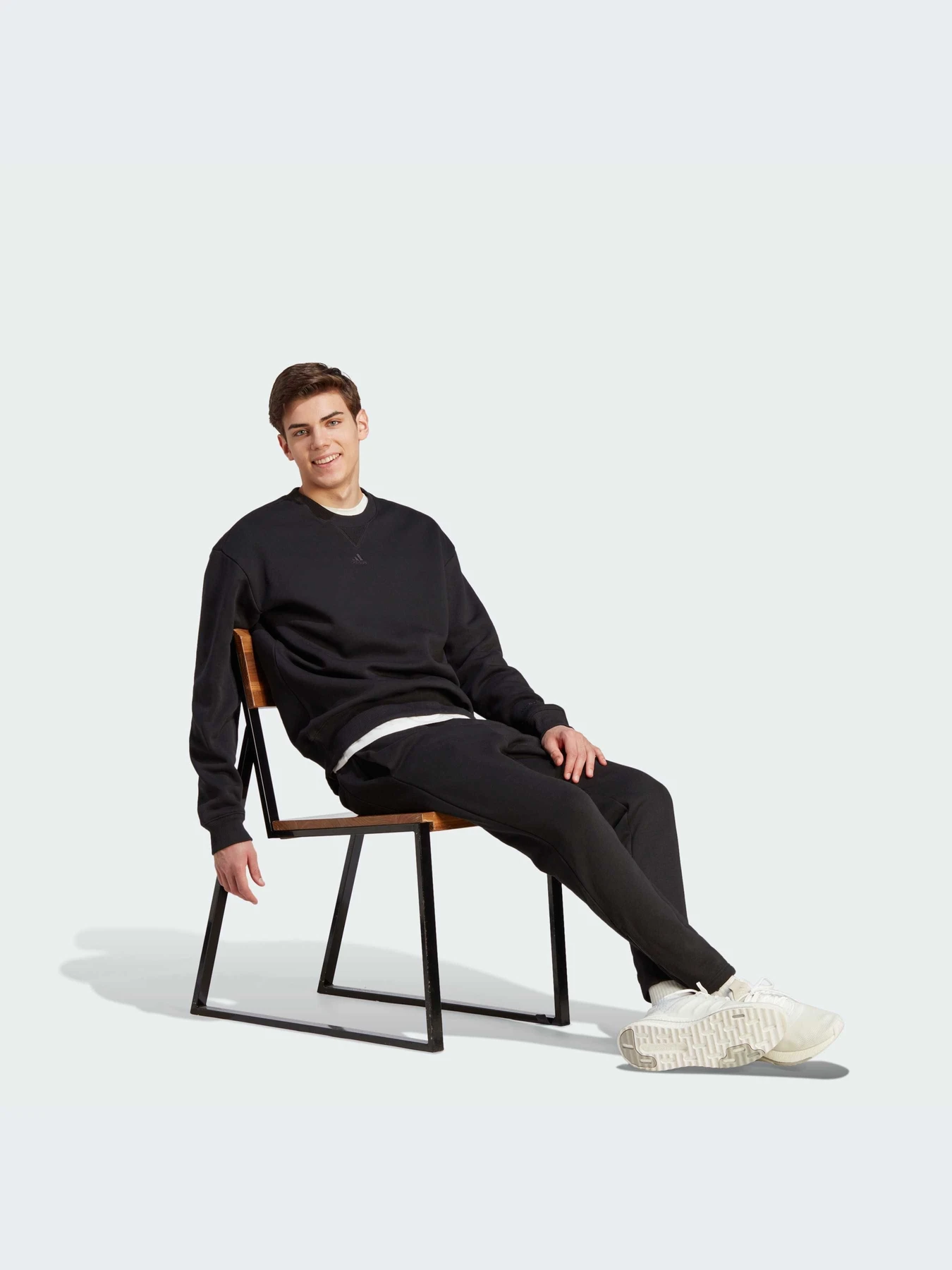 Брюки Adidas модель IB4070-KZ Брюки Adidas модель IB4070-KZ Фото
