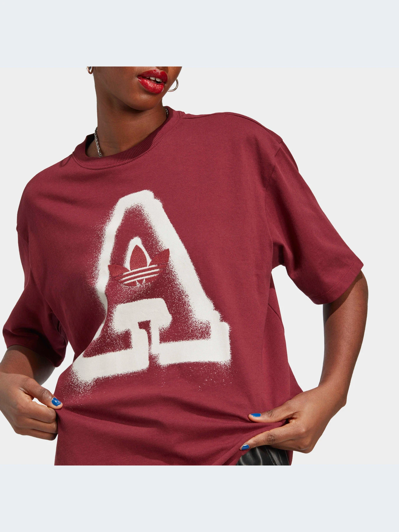 Футболки и поло Adidas Graphics модель IC5245-KZ Футболки и поло Adidas Graphics модель IC5245-KZ Фото