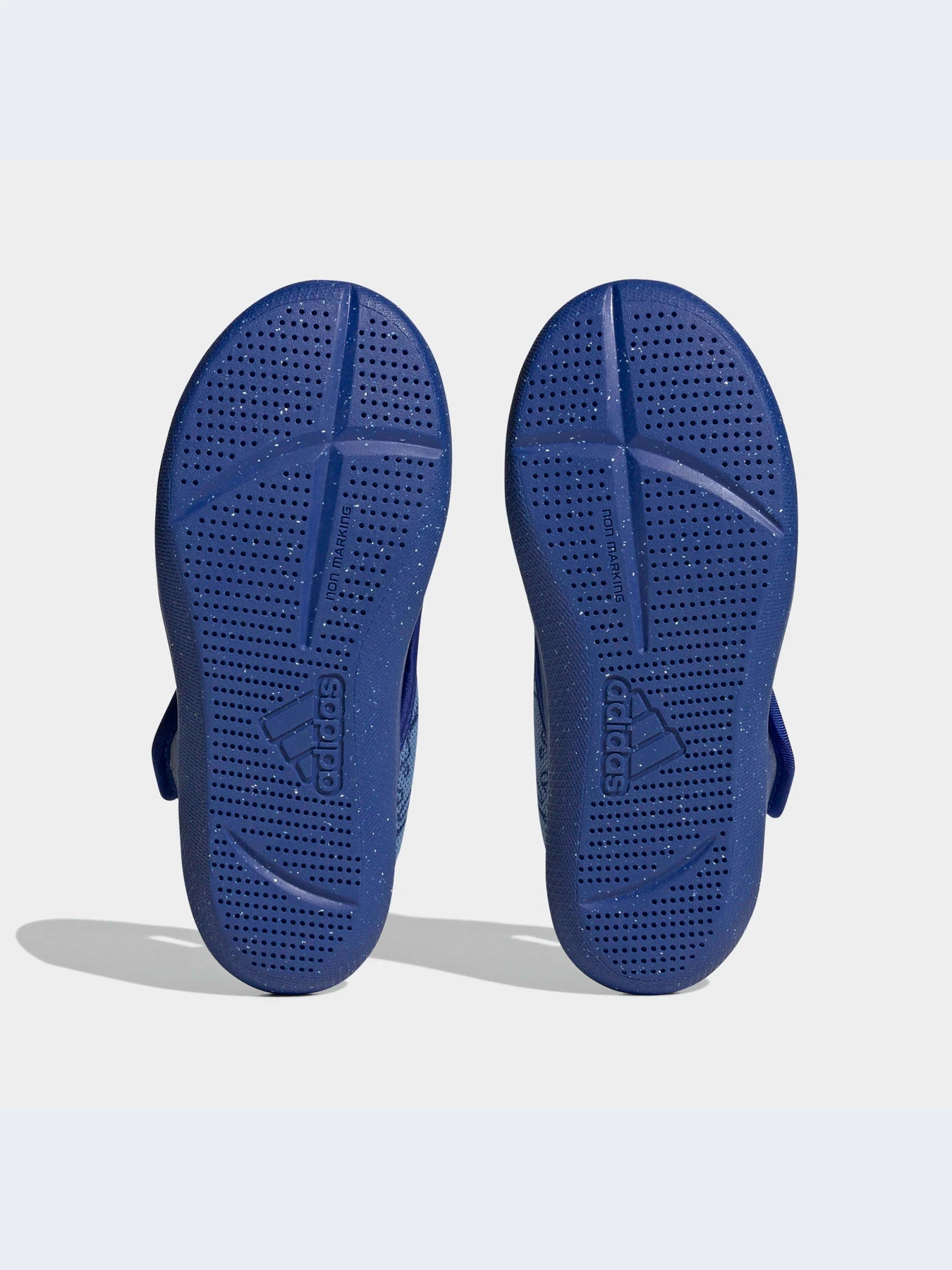 Сандалии Adidas Disney модель HQ1284-KZ Сандалии Adidas Disney модель HQ1284-KZ Фото