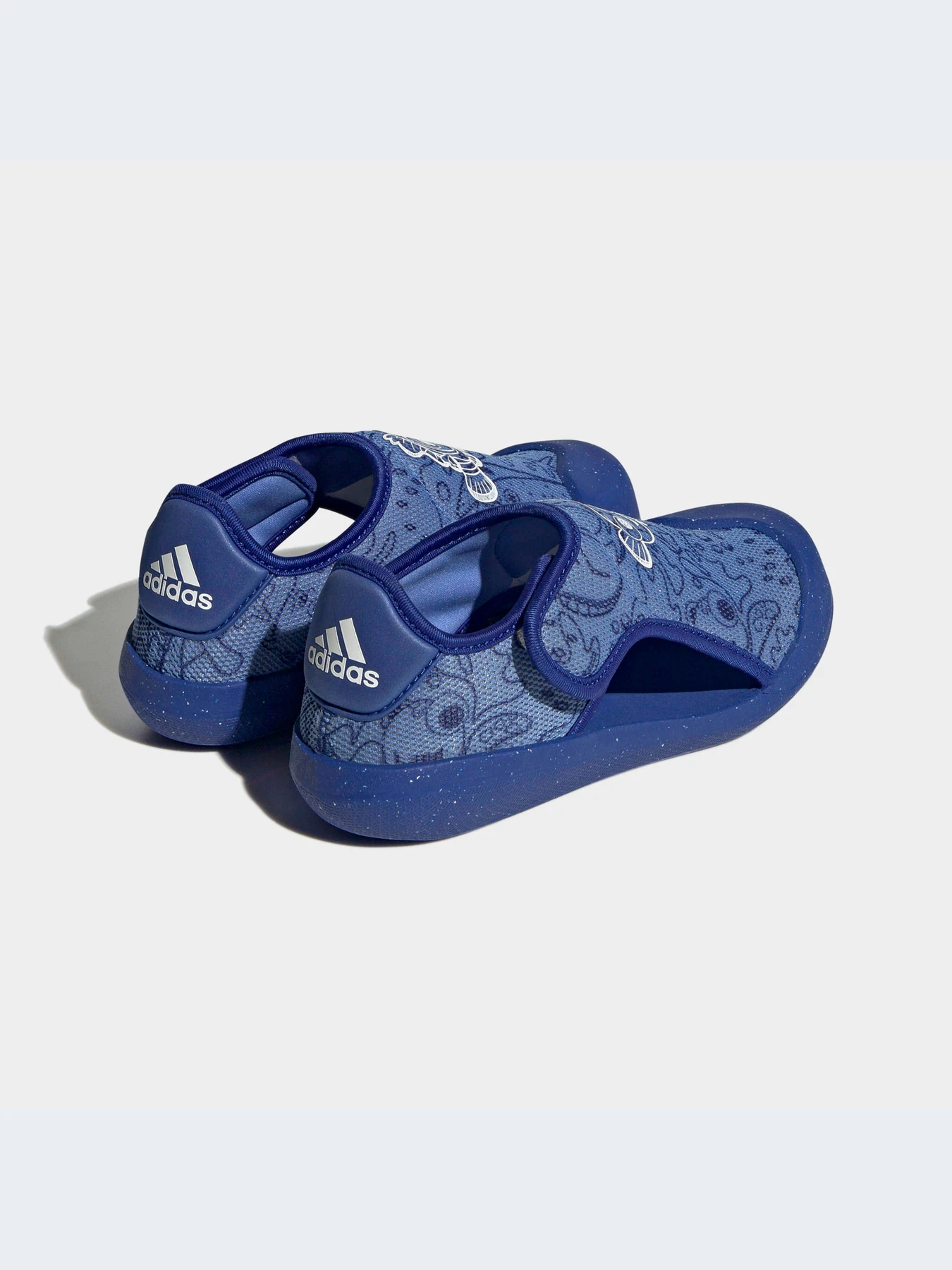 Сандалии Adidas Disney модель HQ1284-KZ Сандалии Adidas Disney модель HQ1284-KZ Фото