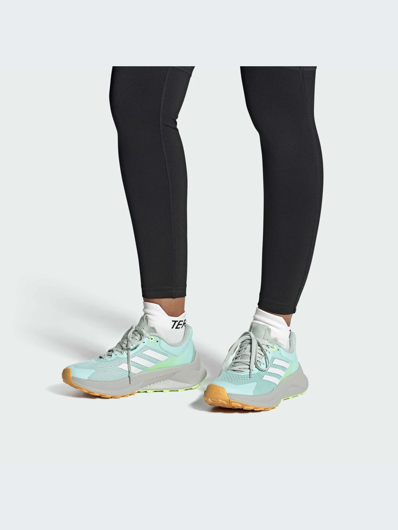 Кроссовки Adidas Terrex модель IF5038-KZ Кроссовки Adidas Terrex модель IF5038-KZ Фото