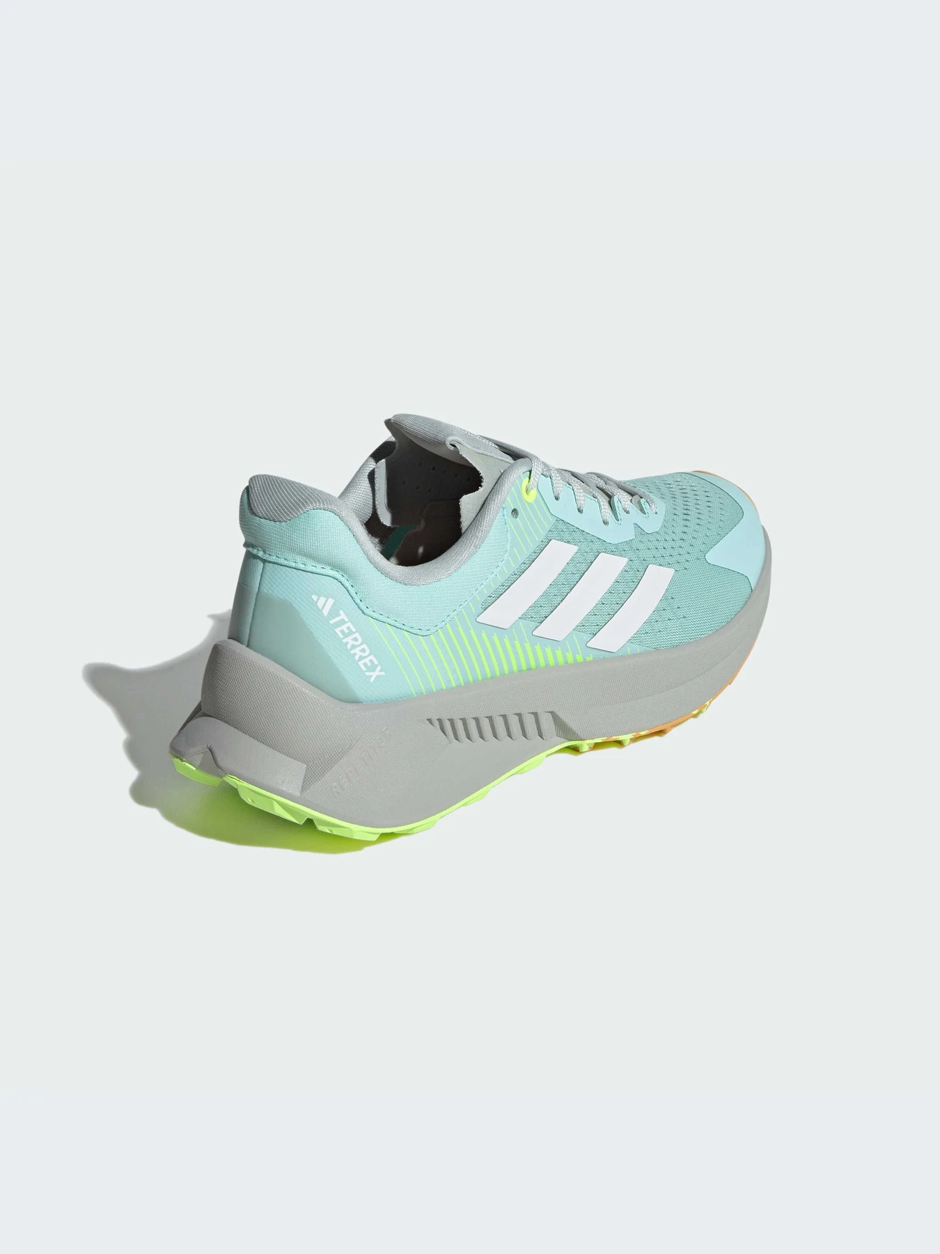 Кроссовки Adidas Terrex модель IF5038-KZ Кроссовки Adidas Terrex модель IF5038-KZ Фото