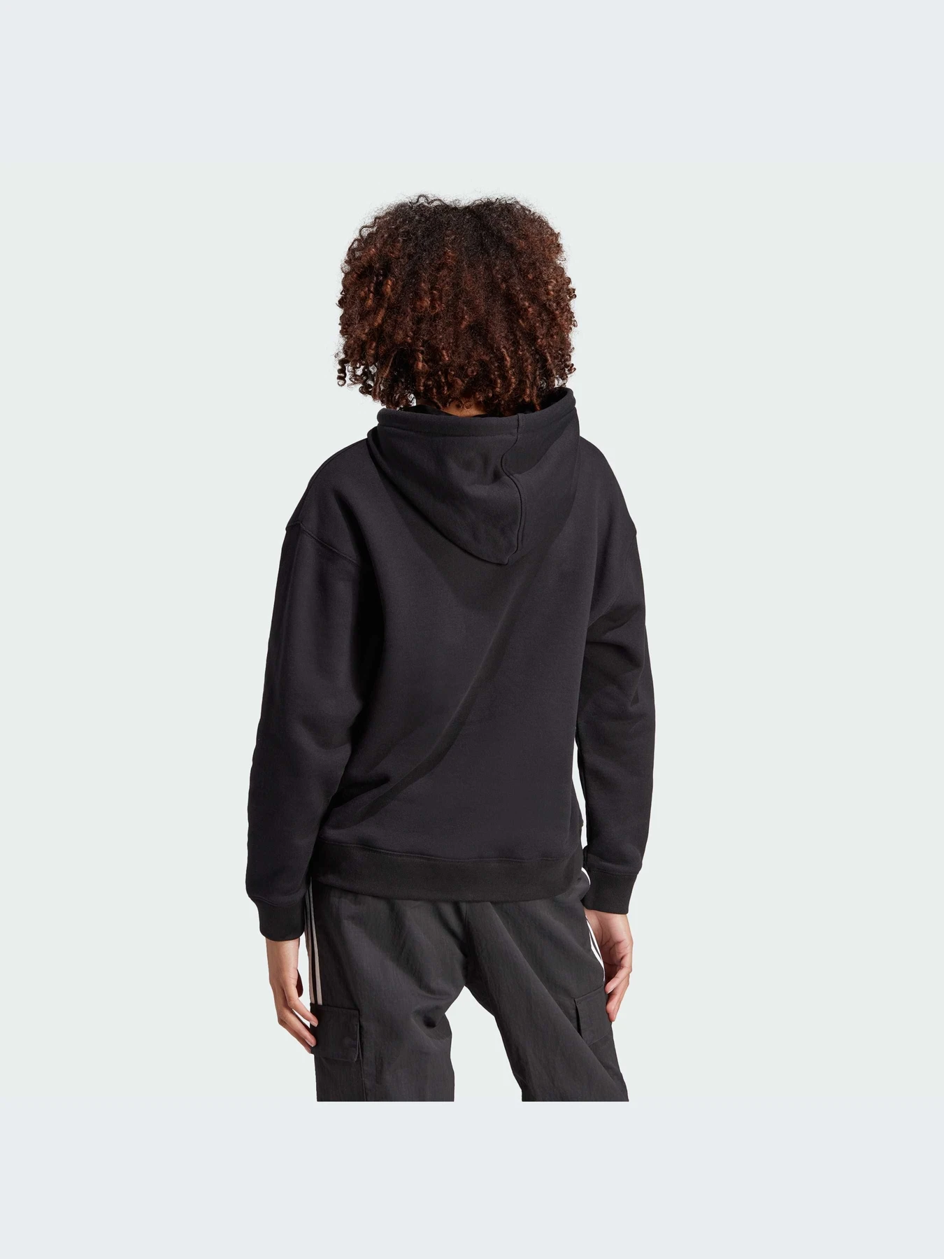 Худи и свитшоты Adidas Adicolor модель IK4058-KZ Худи и свитшоты Adidas Adicolor модель IK4058-KZ Фото