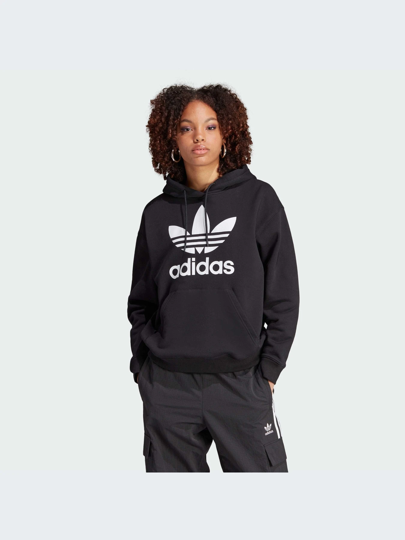 Худи и свитшоты Adidas Adicolor модель IK4058-KZ Худи и свитшоты Adidas Adicolor модель IK4058-KZ Фото