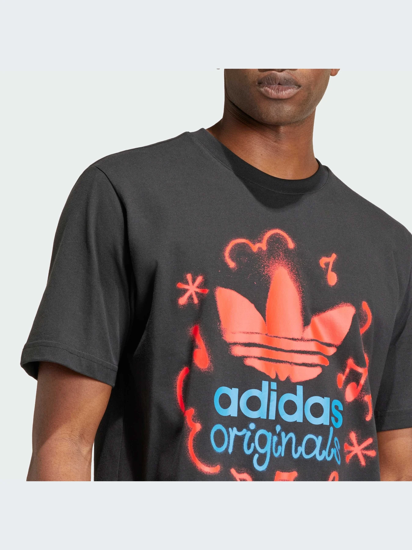 Футболки и поло Adidas Graphics модель IS0224-KZ Футболки и поло Adidas Graphics модель IS0224-KZ Фото
