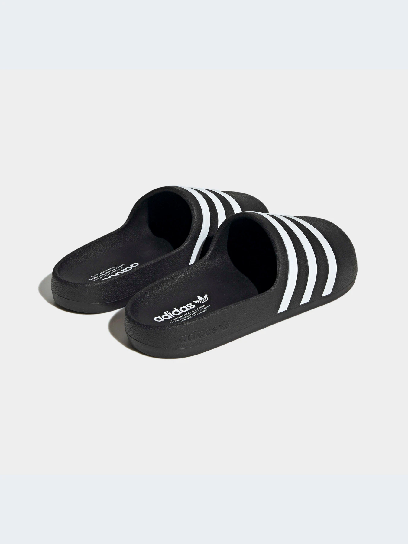 Шлёпанцы Adidas Adilette модель HQ7218-KZ Шлёпанцы Adidas Adilette модель HQ7218-KZ Фото