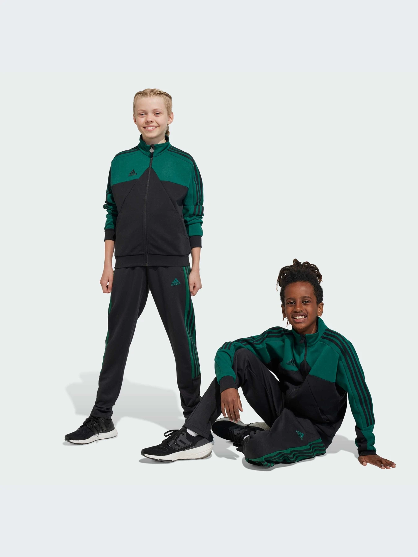 Брюки Adidas Tiro модель HY4212-KZ Брюки Adidas Tiro модель HY4212-KZ Фото