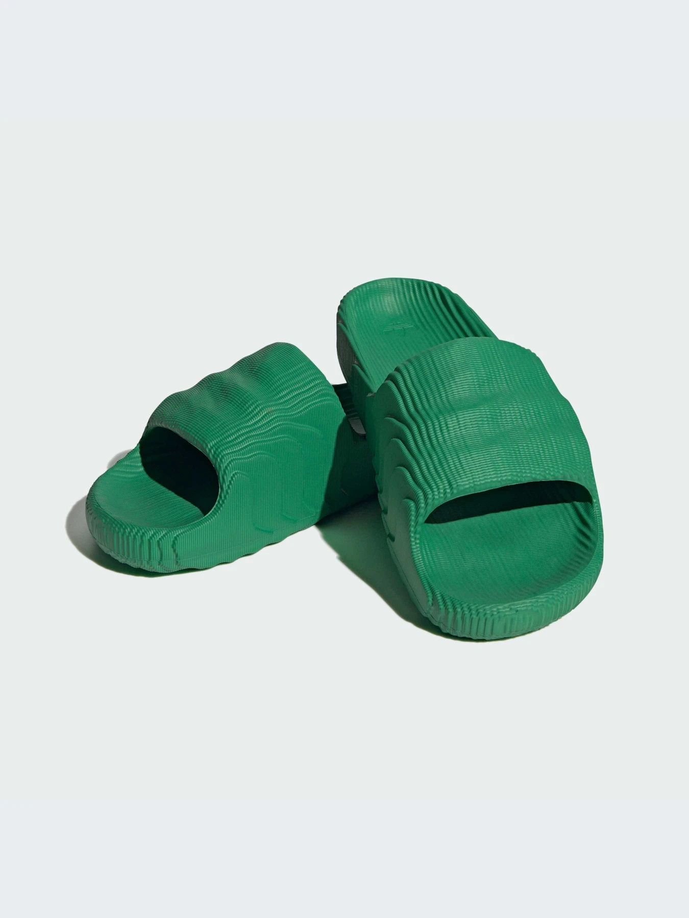 Шлёпанцы Adidas Adilette модель IF5395-KZ Шлёпанцы Adidas Adilette модель IF5395-KZ Фото