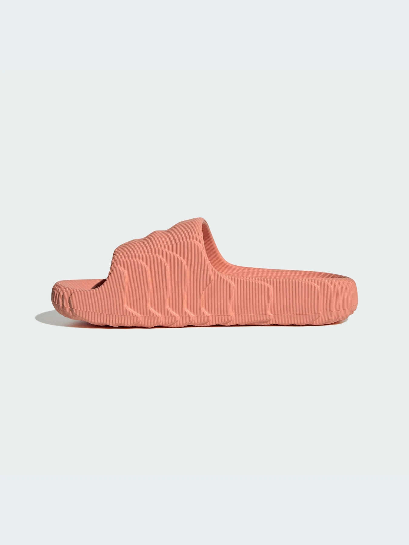 Шлёпанцы Adidas Adilette модель IG8261-KZ Шлёпанцы Adidas Adilette модель IG8261-KZ Фото