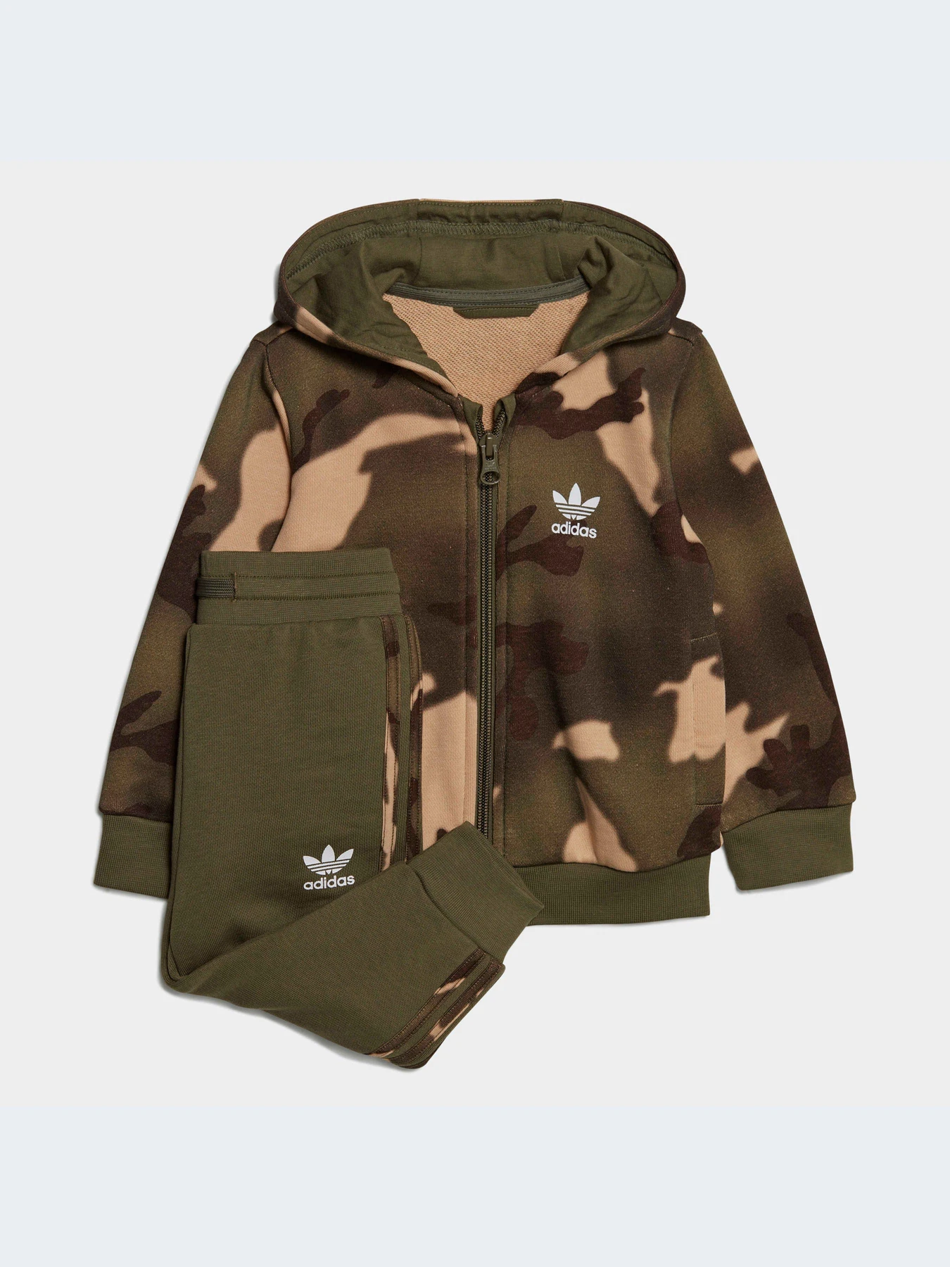 Костюмы Adidas модель IC2098-KZ Костюмы Adidas модель IC2098-KZ Фото