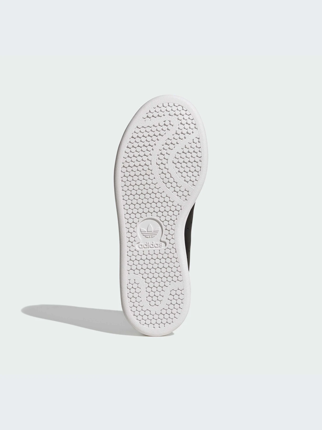 Кроссовки Adidas Stan Smith модель IG7689-KZ Кроссовки Adidas Stan Smith модель IG7689-KZ Фото