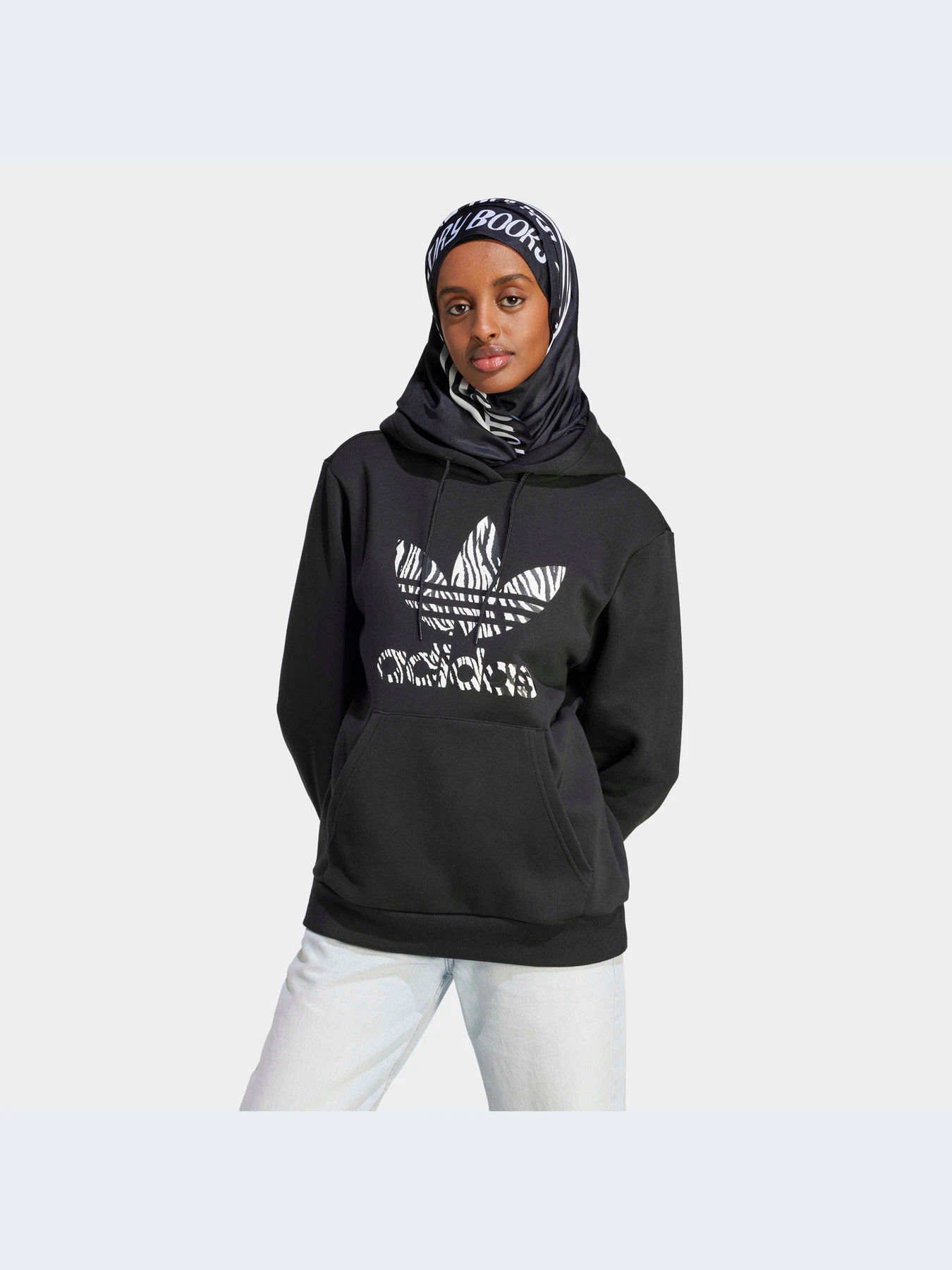 Худи и свитшоты Adidas Graphics модель II0905-KZ Худи и свитшоты Adidas Graphics модель II0905-KZ Фото