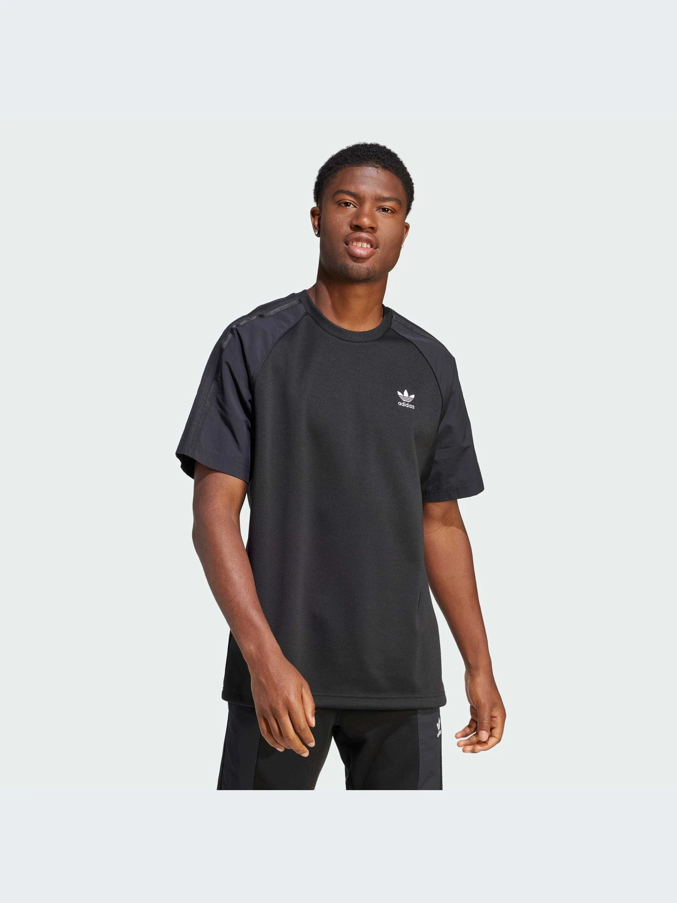 Футболки и поло Adidas Adicolor модель II5780-KZ Футболки и поло Adidas Adicolor модель II5780-KZ Фото