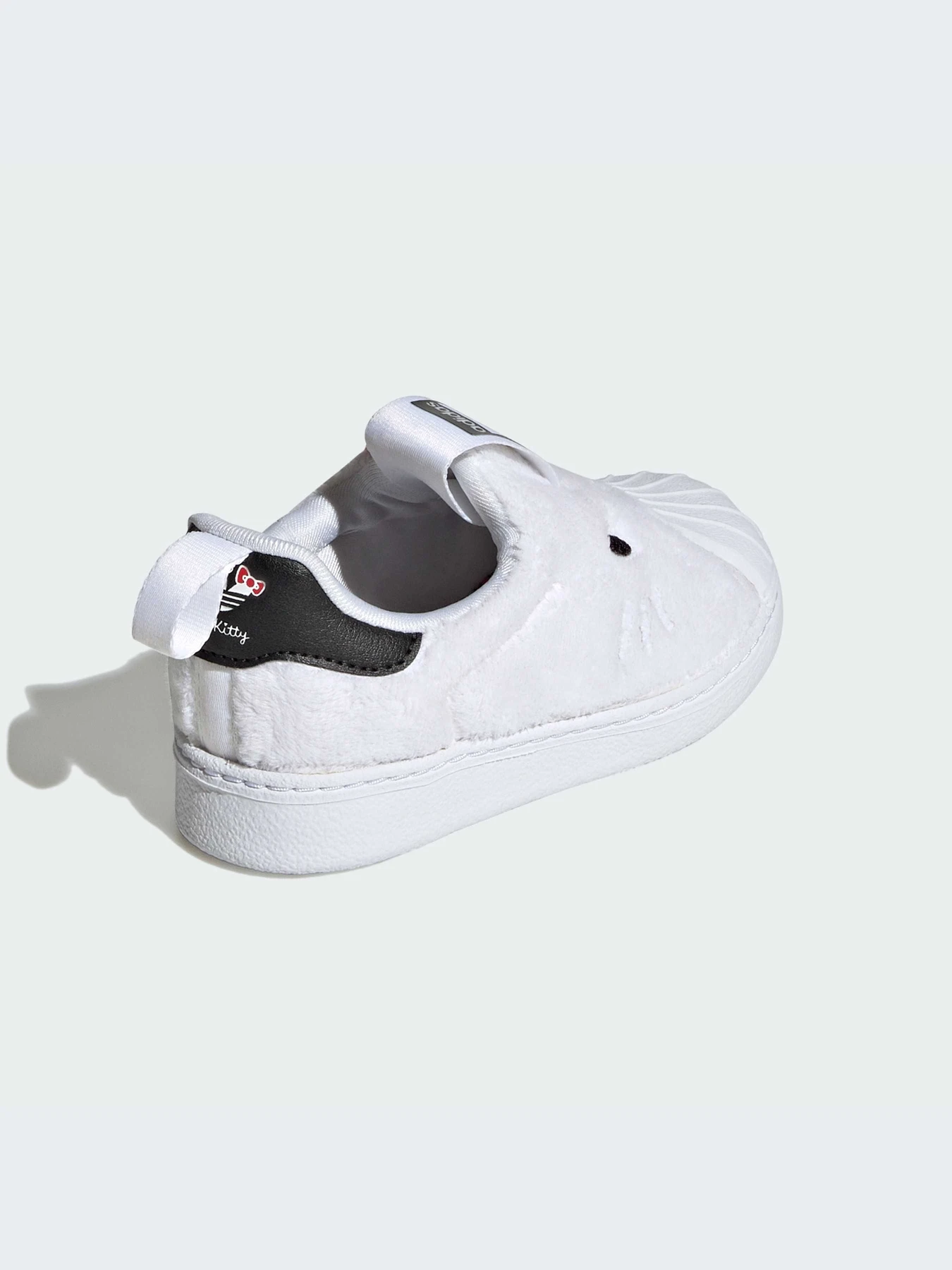 Кроссовки Adidas модель ID9718-KZ Кроссовки Adidas модель ID9718-KZ Фото