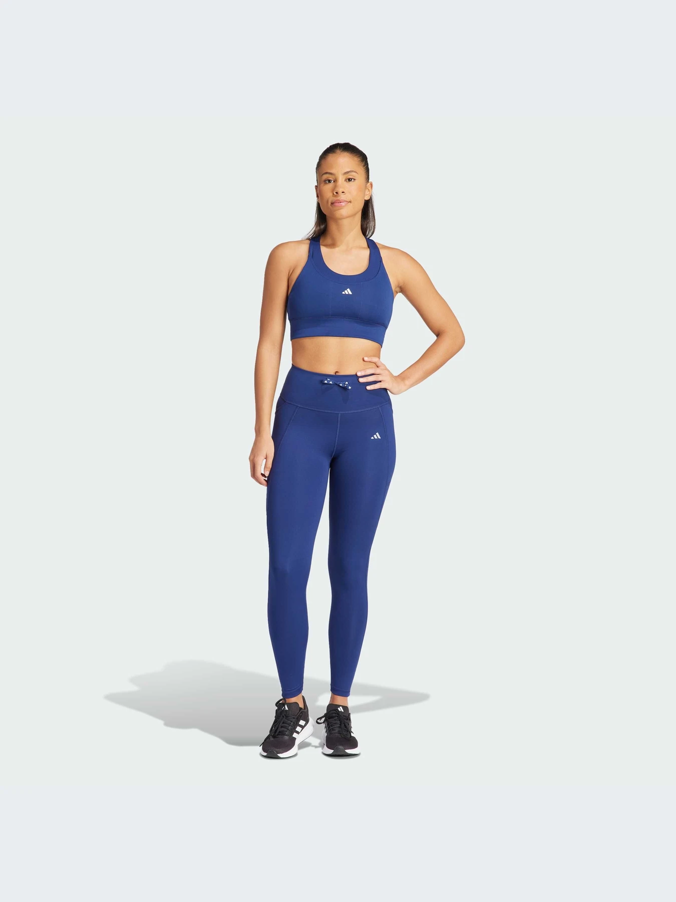 Брюки Adidas модель IU1659-KZ Брюки Adidas модель IU1659-KZ Фото