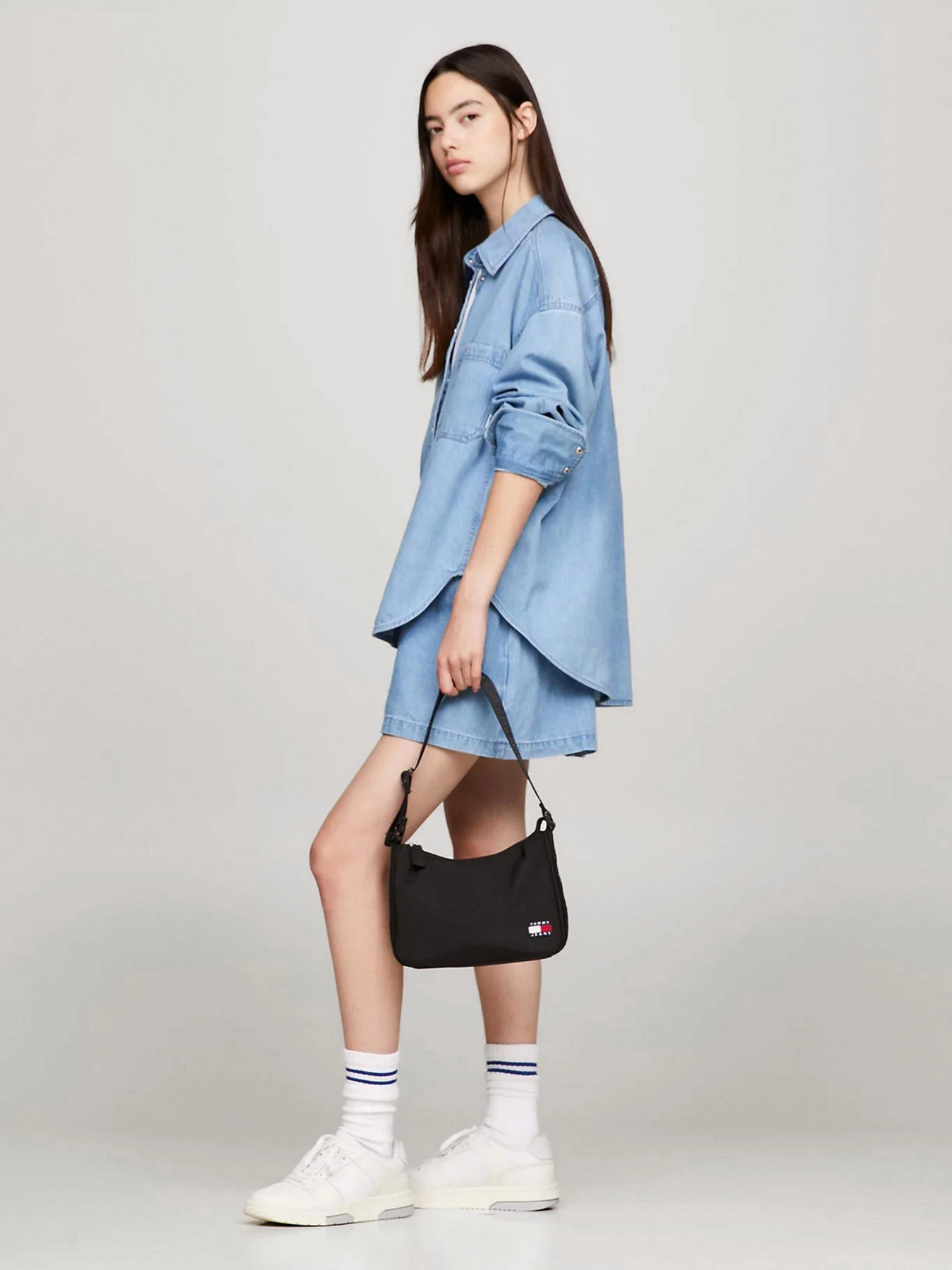 Сумки Tommy Hilfiger модель AW0AW15815-BDS Фото