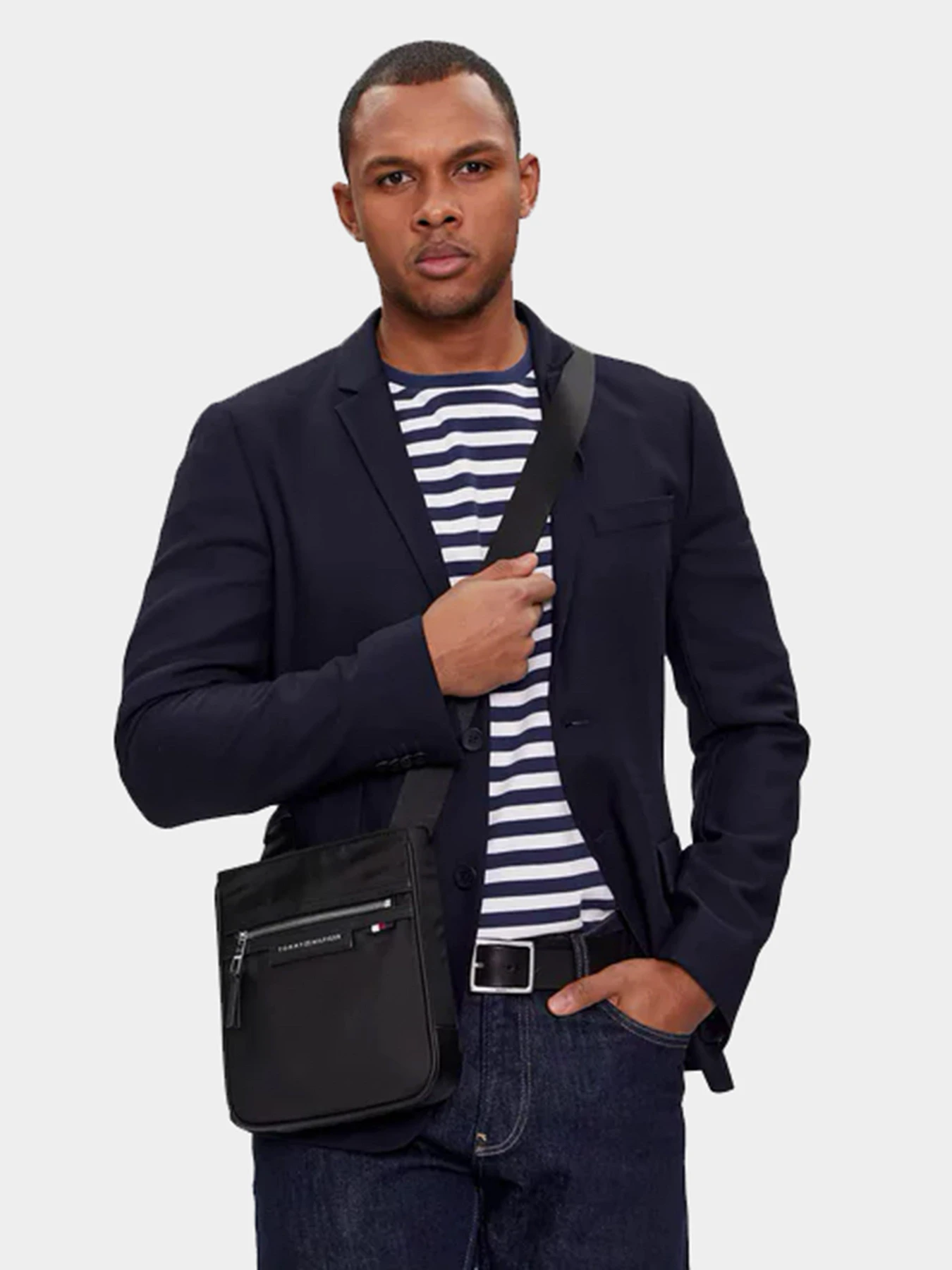 Сумки Tommy Hilfiger модель AM0AM11831-BDS Сумки Tommy Hilfiger модель AM0AM11831-BDS Фото
