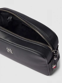 Сумки Tommy Hilfiger модель AW0AW15724-BDS Фото