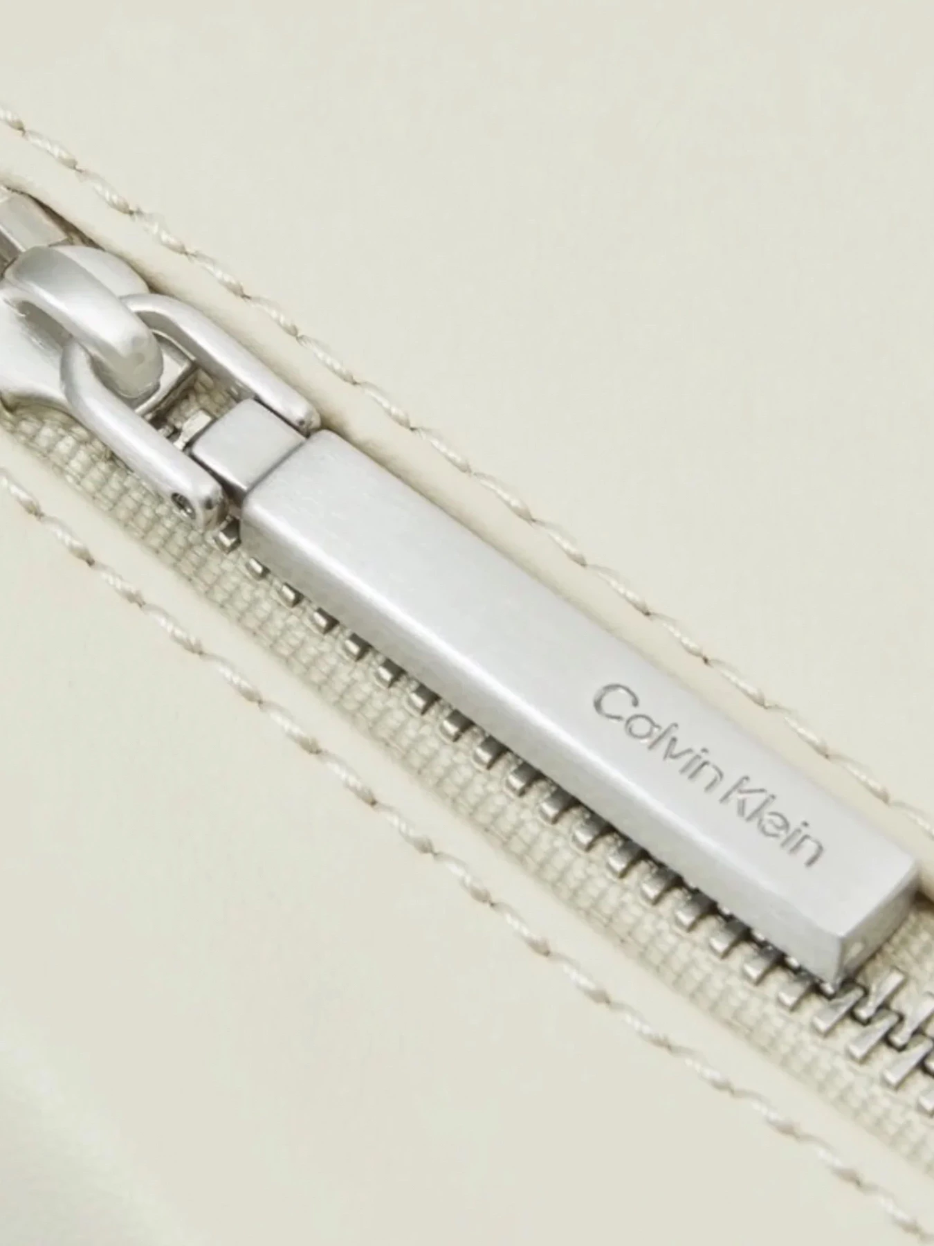 Сумки Calvin Klein модель K60K611355-PC4 Сумки Calvin Klein модель K60K611355-PC4 Фото