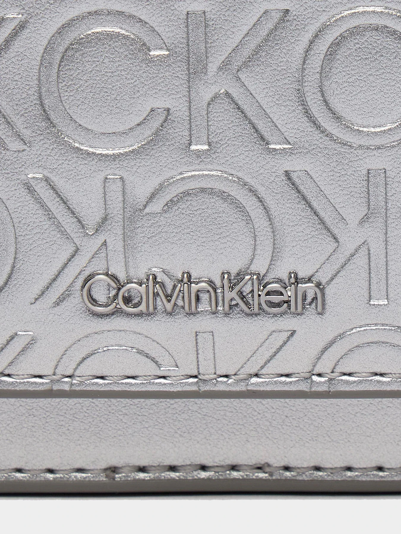 Сумки Calvin Klein модель K60K611384-PE6 Сумки Calvin Klein модель K60K611384-PE6 Фото
