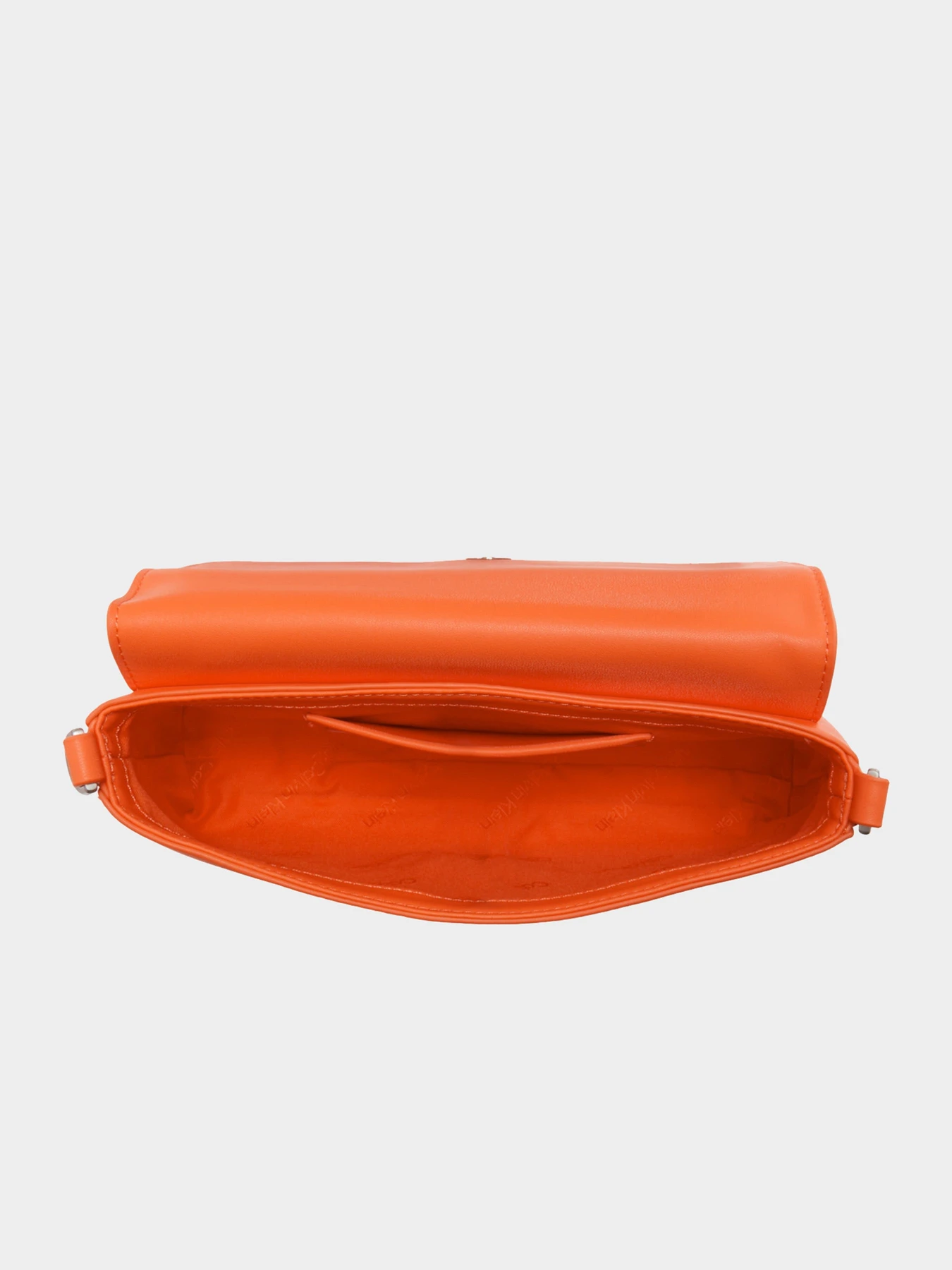 Сумки Calvin Klein модель K60K611364-SA3 Сумки Calvin Klein модель K60K611364-SA3 Фото